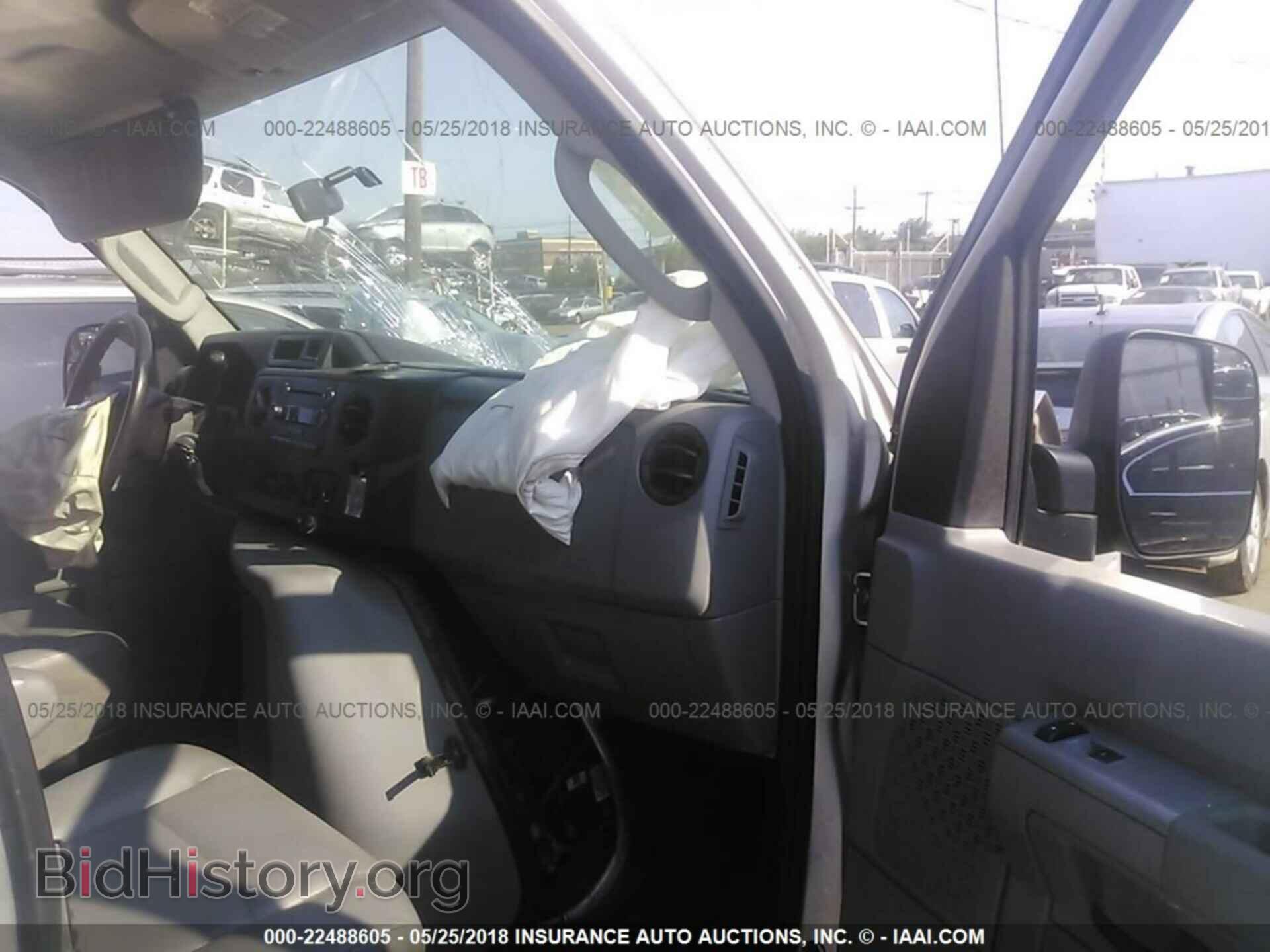 2011 Ford Econoline - VIN: 1FTNE2EL3BDB32493 - Photo 5