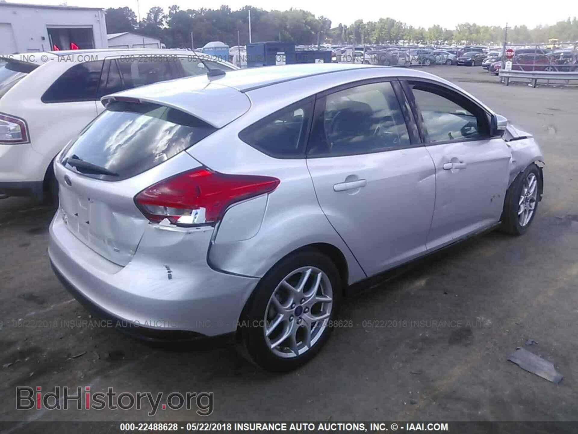 2015 Ford Focus - VIN: 1FADP3K23FL302909 - Photo 4
