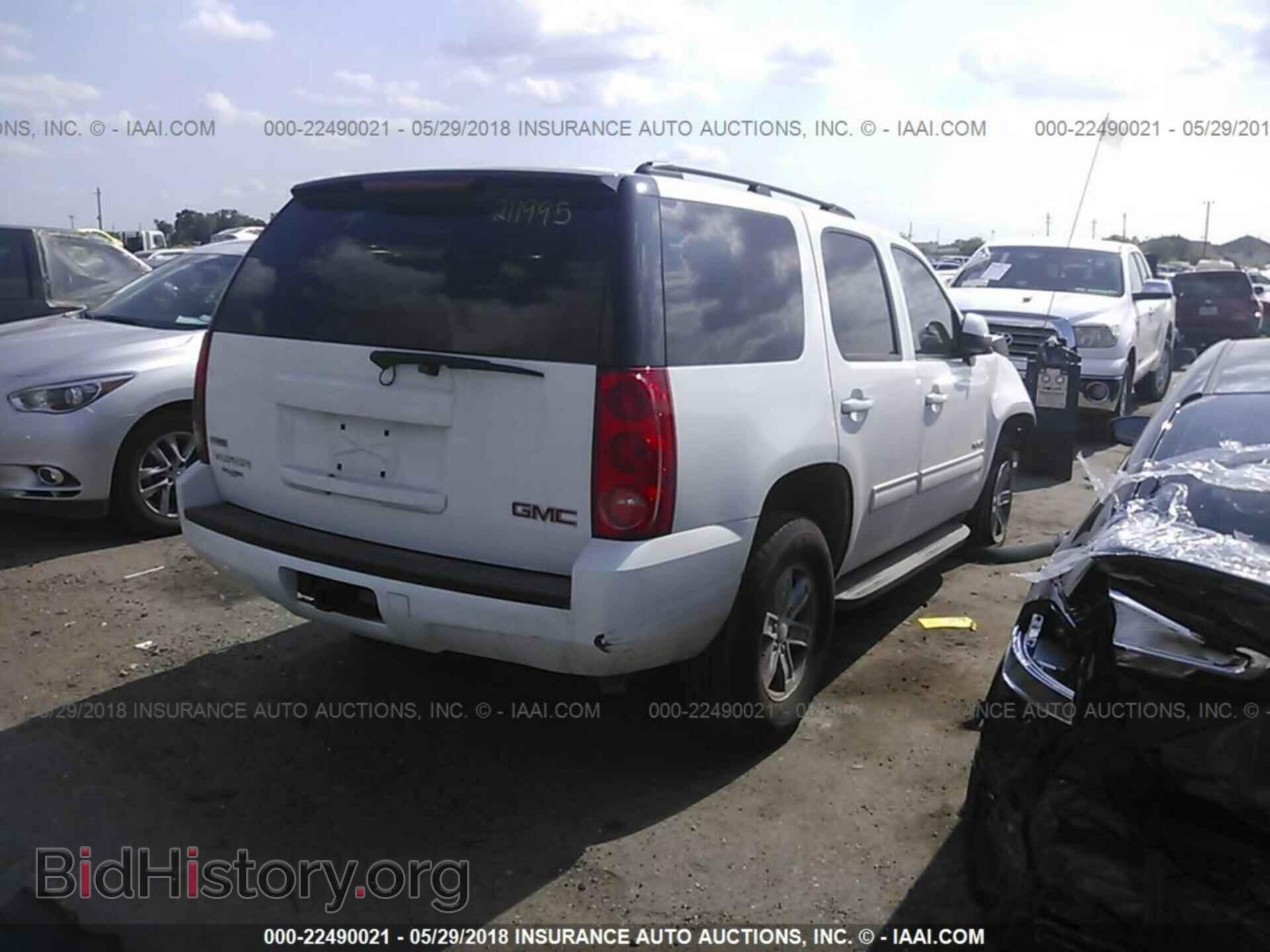 2011 Gmc Yukon - VIN: 1GKS1AE05BR396742 - Photo 4