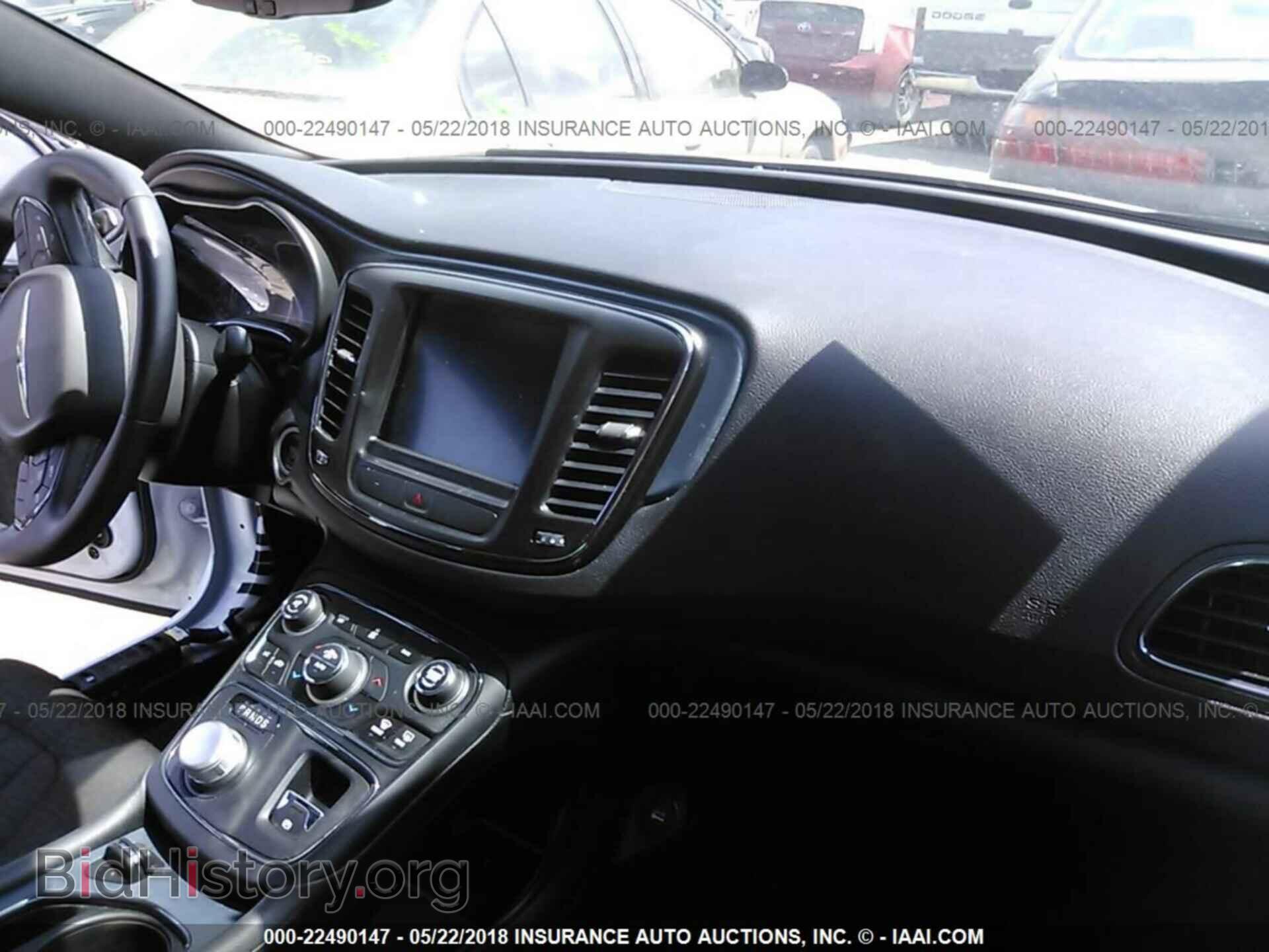 2015 Chrysler 200 - VIN: 1C3CCCBB6FN730936 - Photo 5