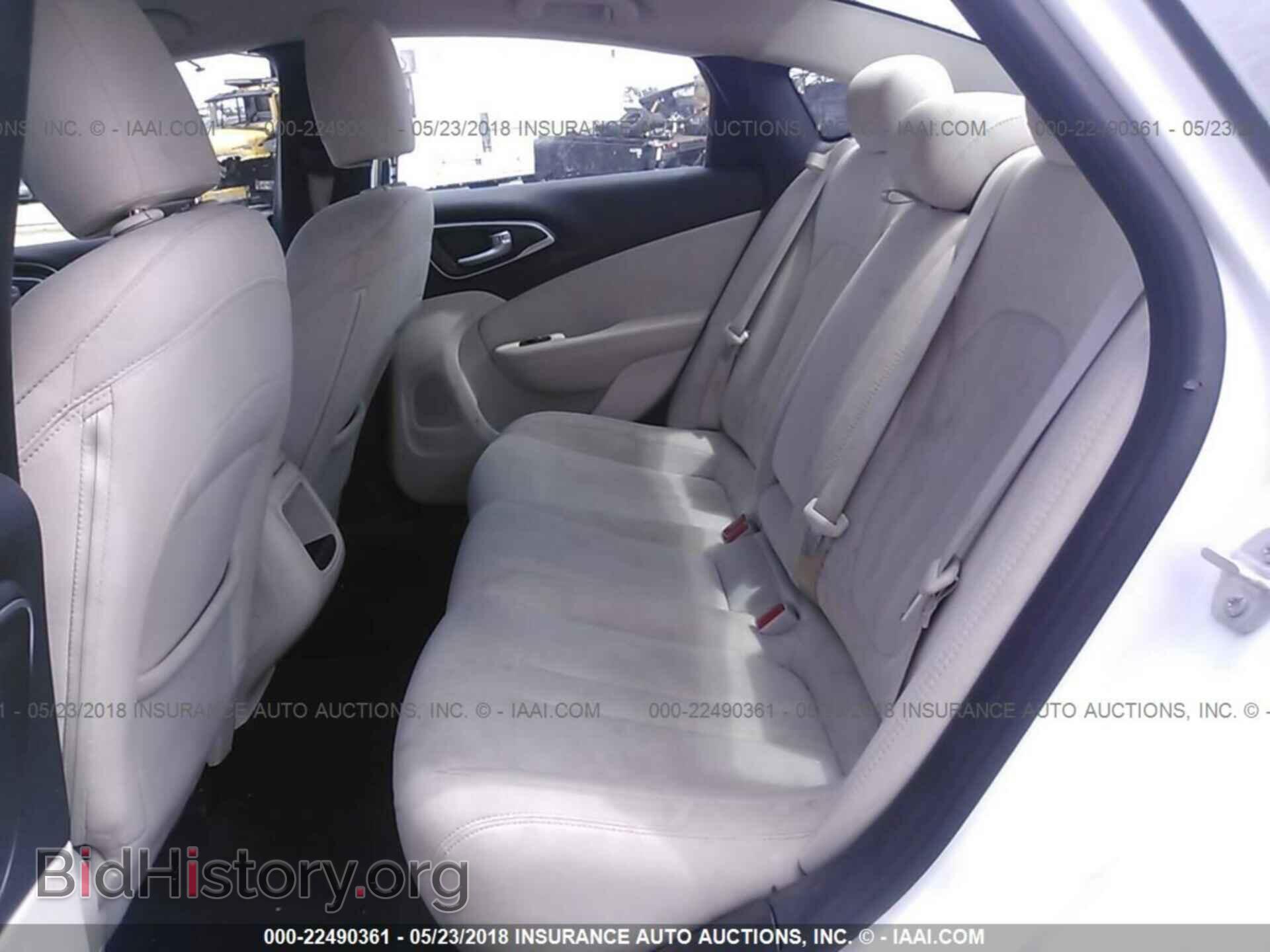 2015 Chrysler 200 - VIN: 1C3CCCAB4FN692625 - Фото 8