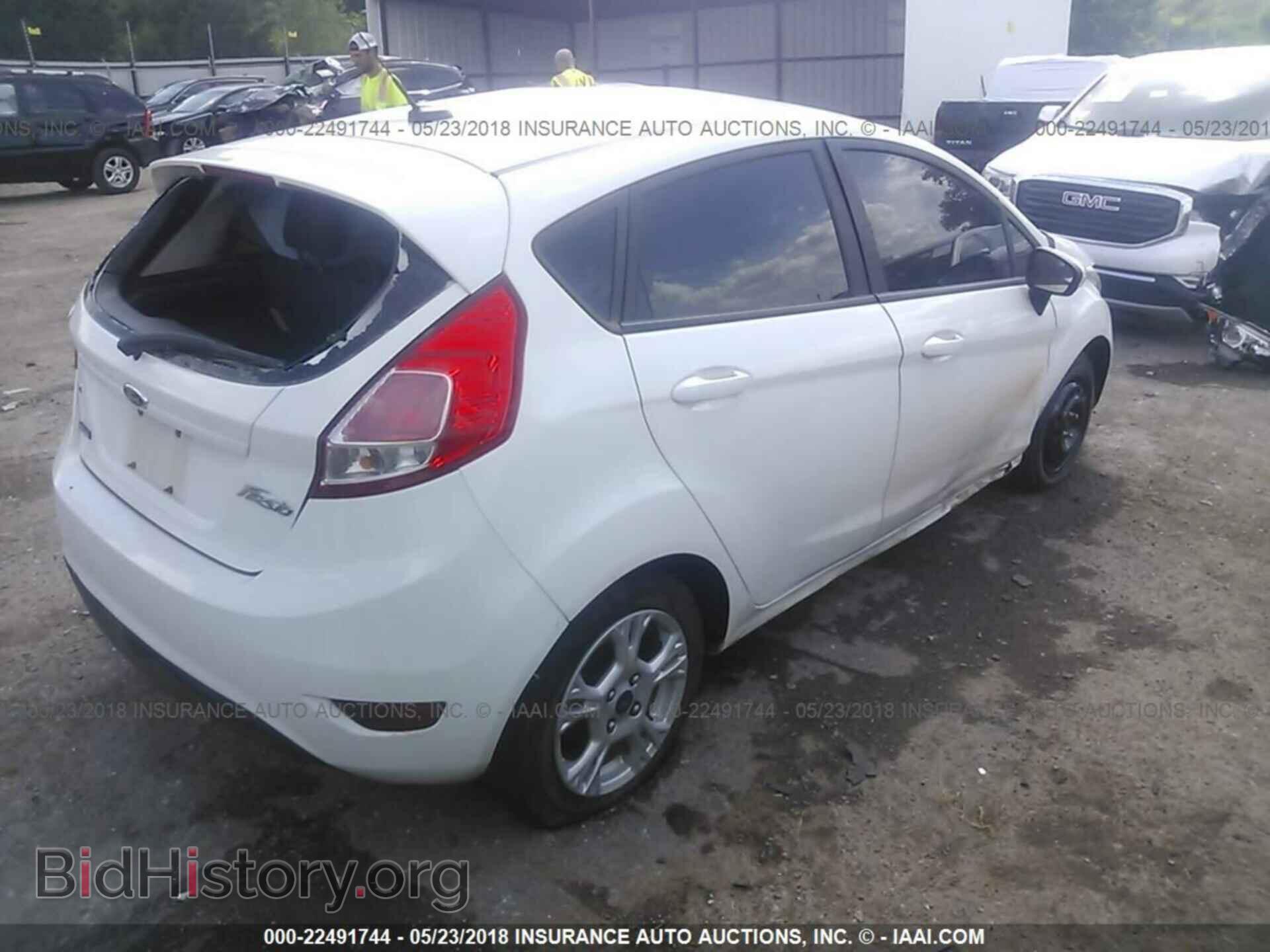 2014 Ford Fiesta - VIN: 3FADP4EJ6EM117985 - Photo 4