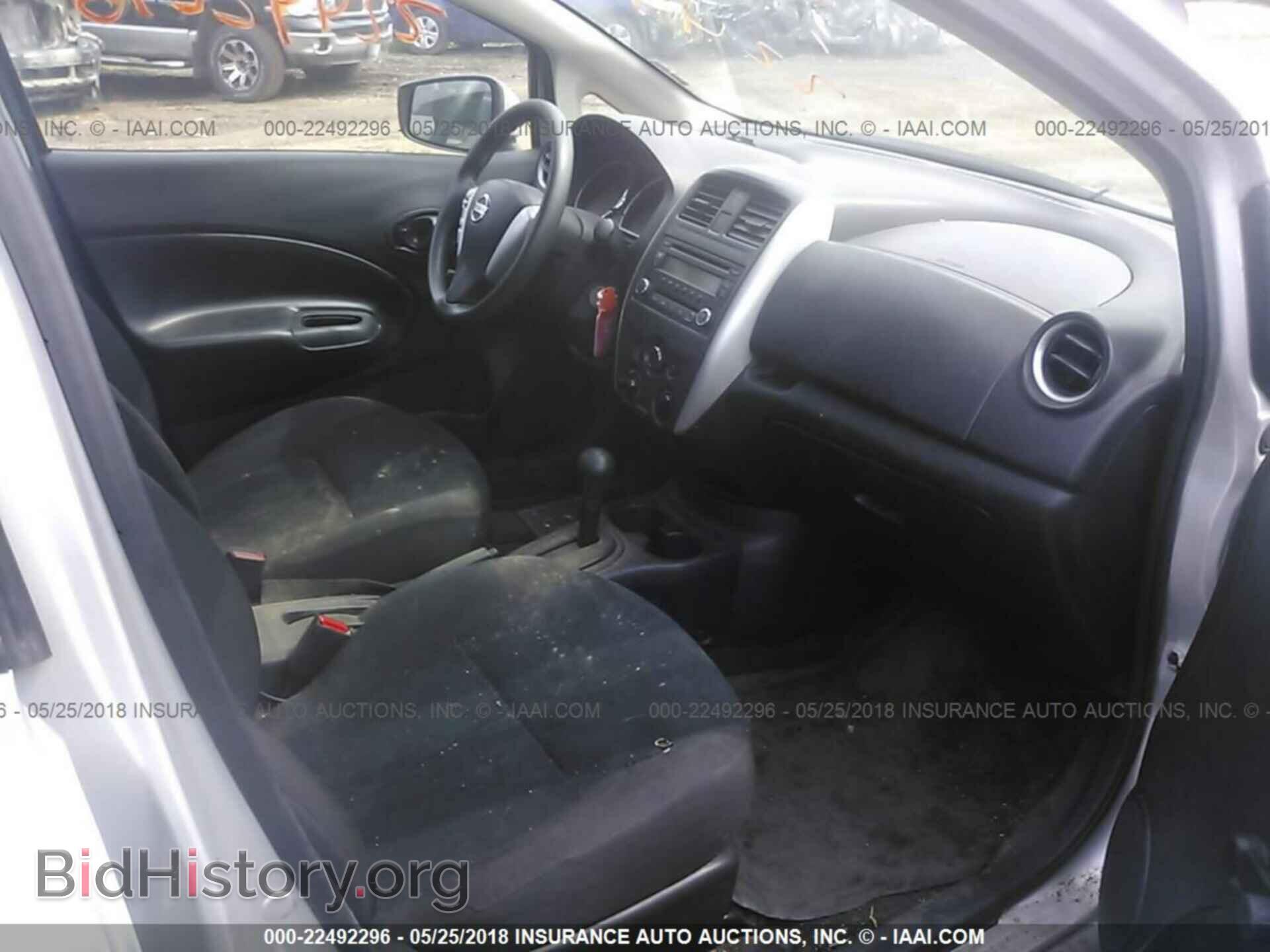 2015 Nissan Versa note - VIN: 3N1CE2CP4FL447674 - Photo 5