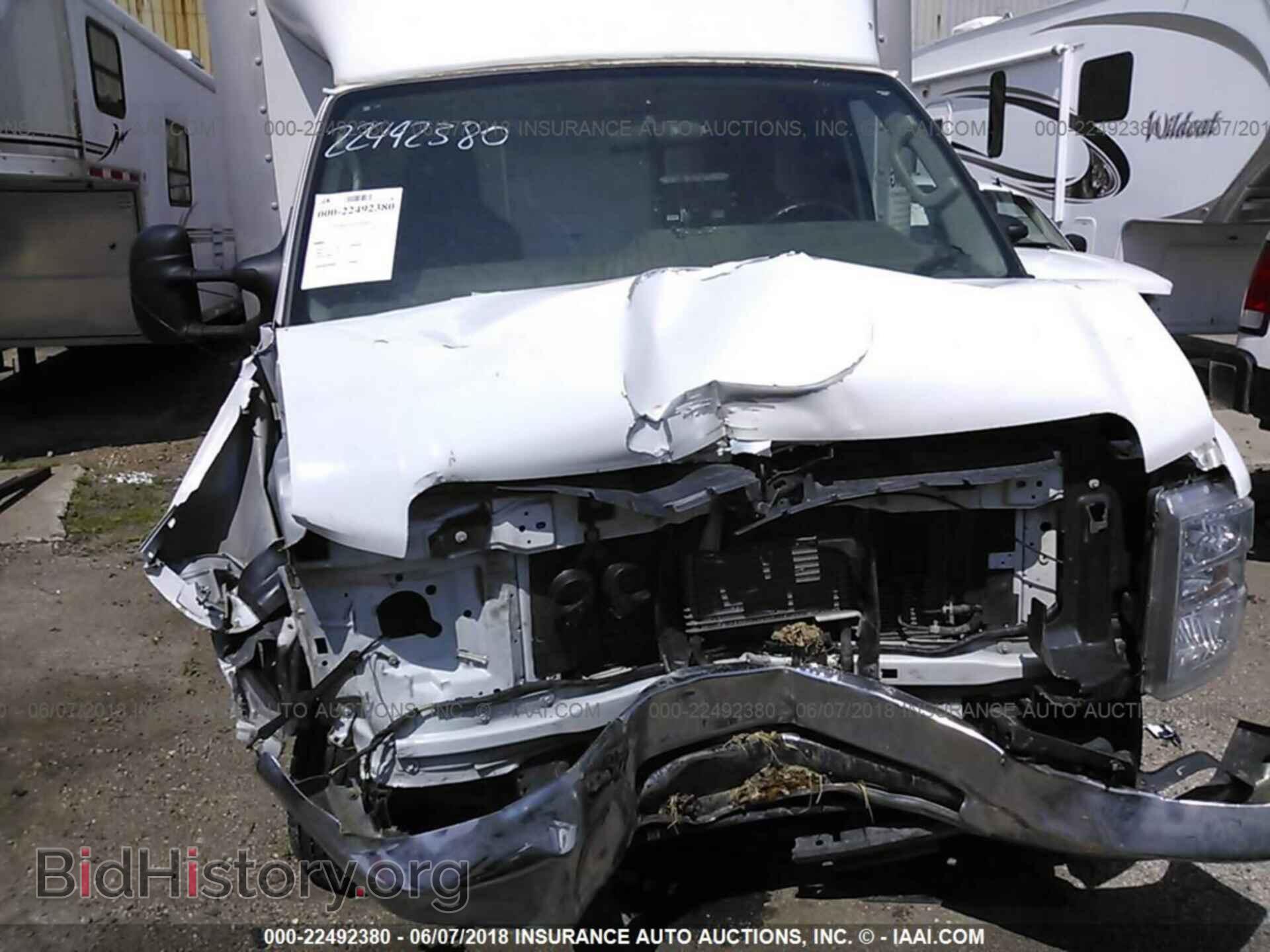 2016 Ford Econoline - VIN: 1FDWE3FL1GDC24018 - Photo 9