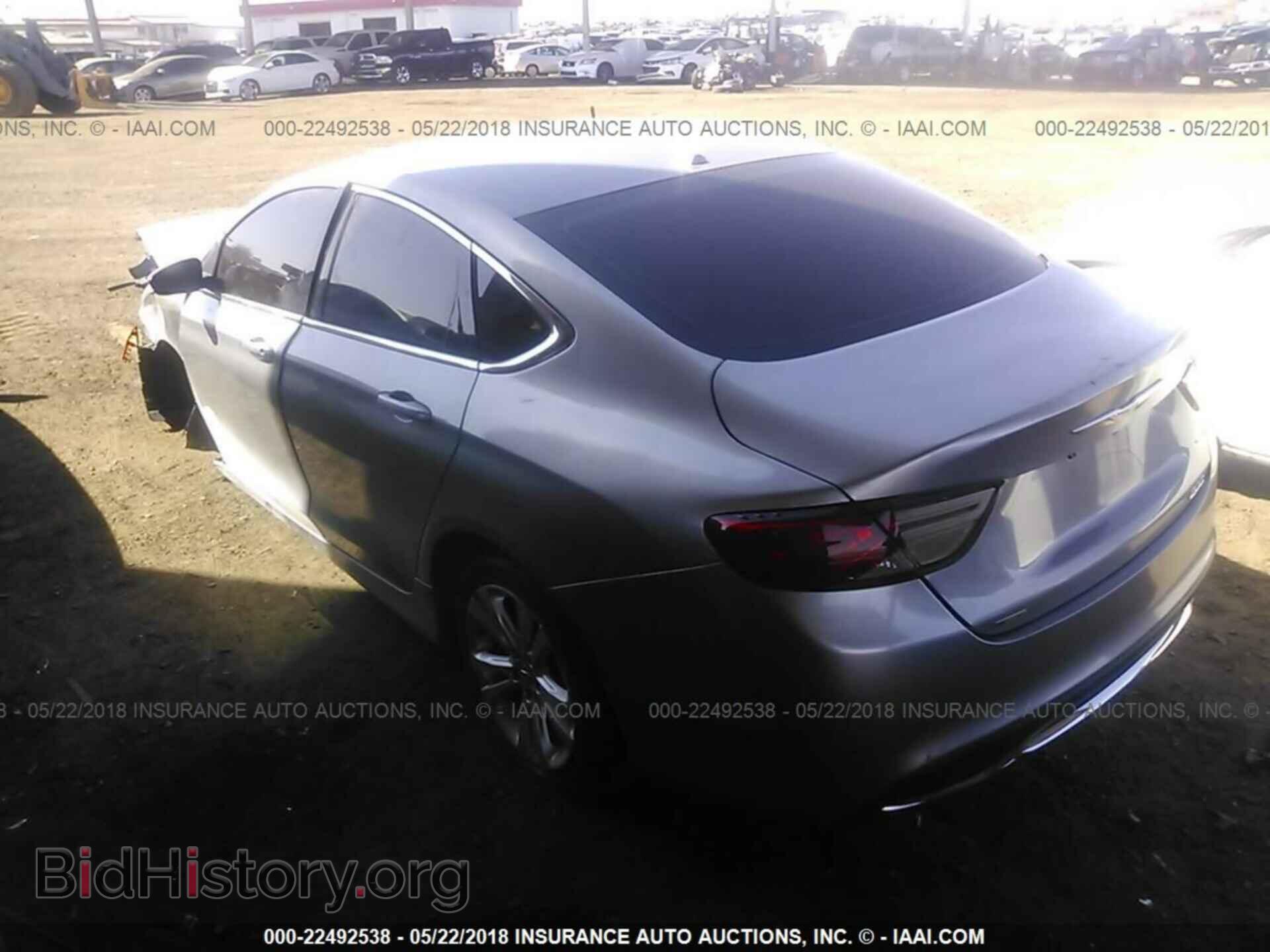 2015 Chrysler 200 - VIN: 1C3CCCAB5FN604309 - Photo 3