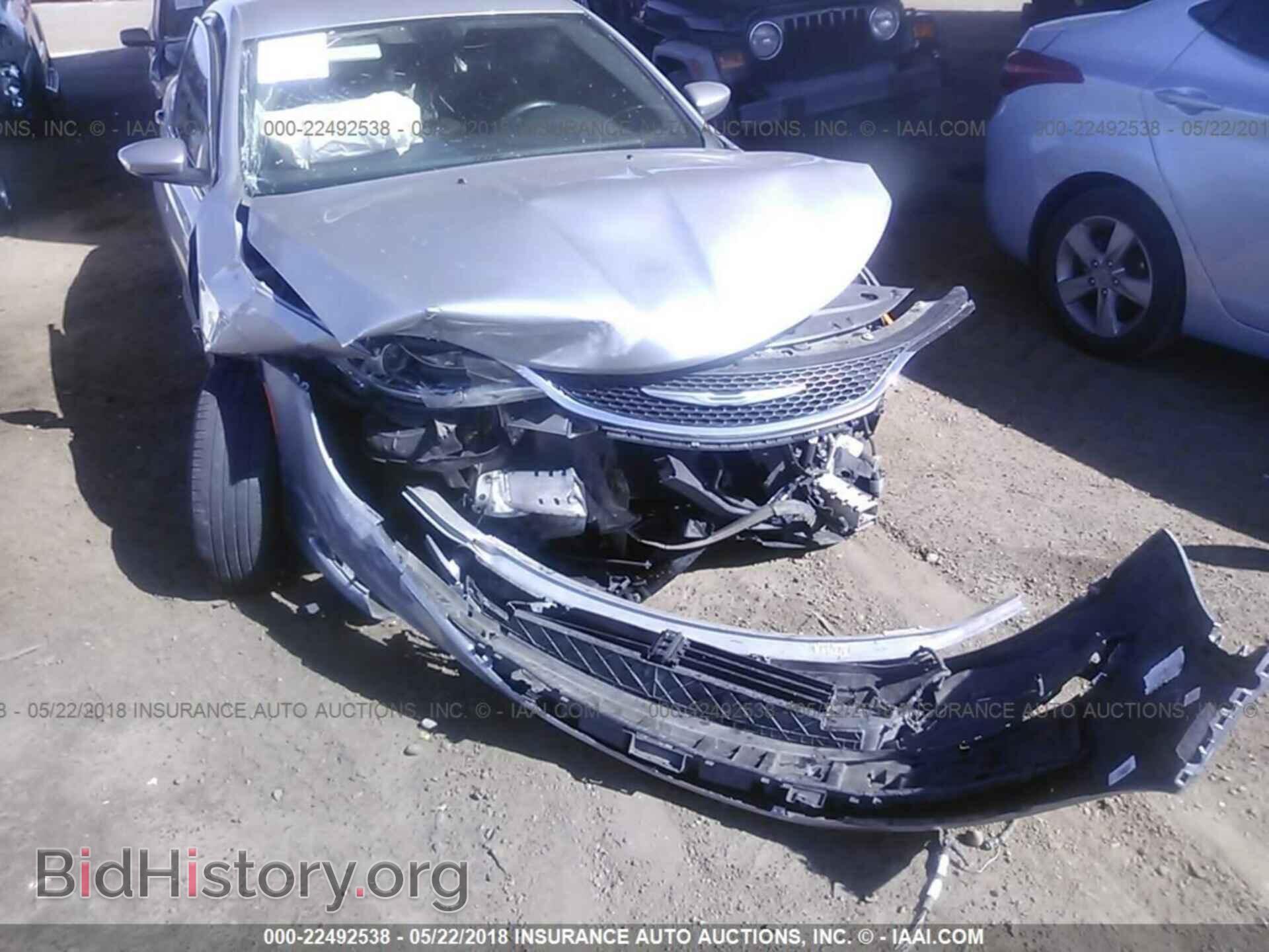 2015 Chrysler 200 - VIN: 1C3CCCAB5FN604309 - Photo 6