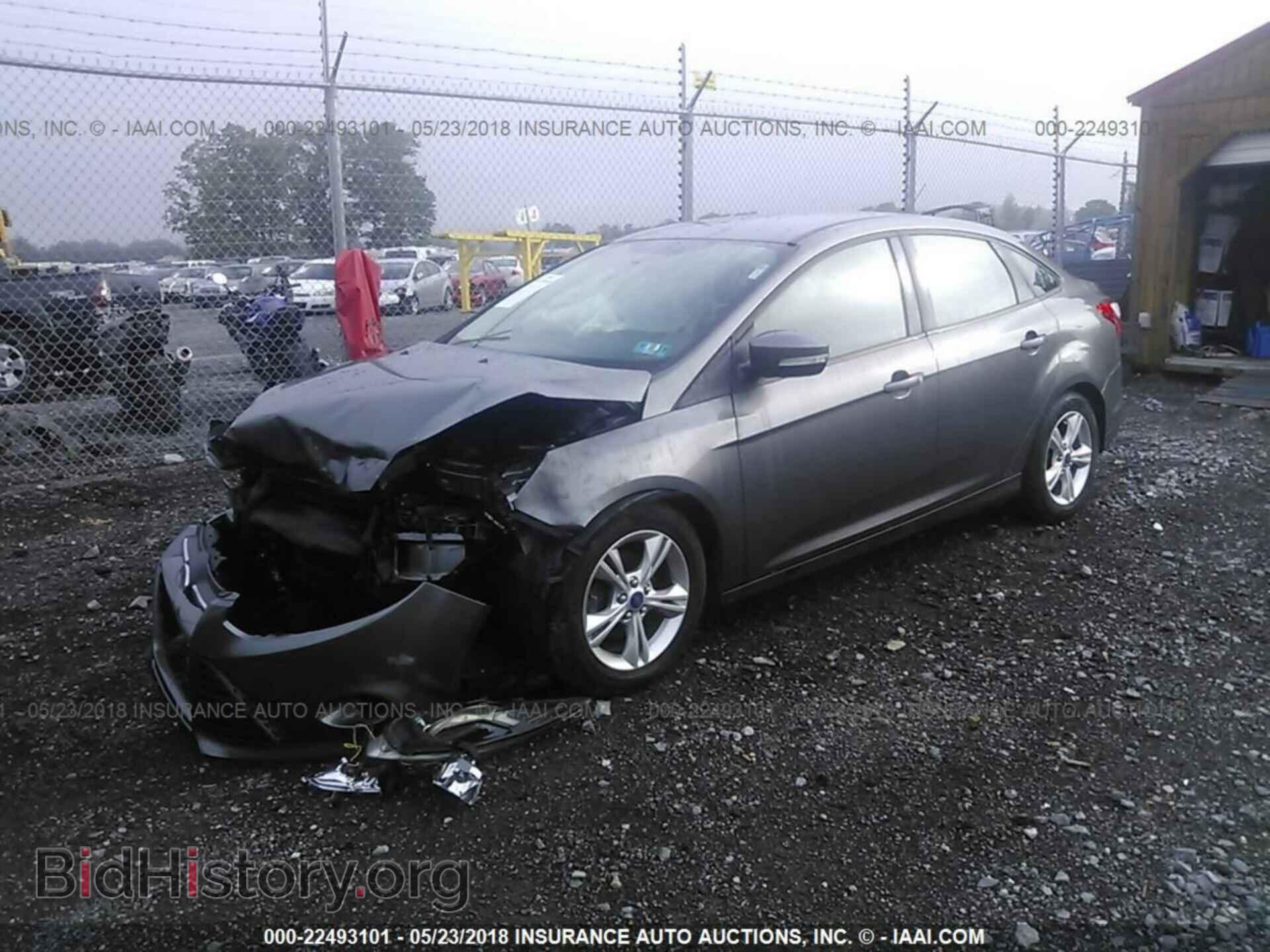 2014 Ford Focus - VIN: 1FADP3F20EL107066 - Фото 2