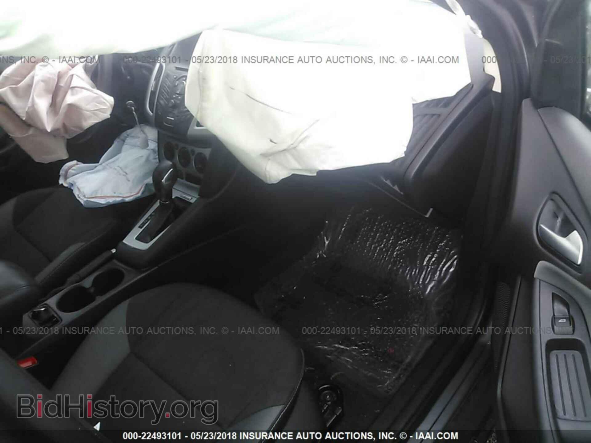 2014 Ford Focus - VIN: 1FADP3F20EL107066 - Фото 5