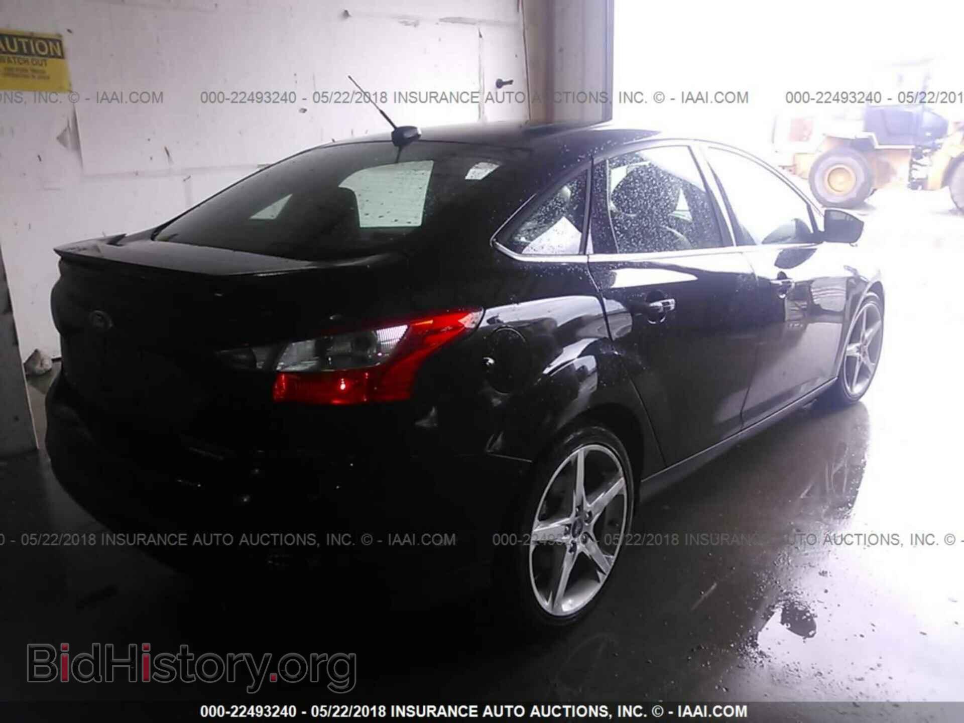 2013 Ford Focus - VIN: 1FADP3J23DL274835 - Photo 4