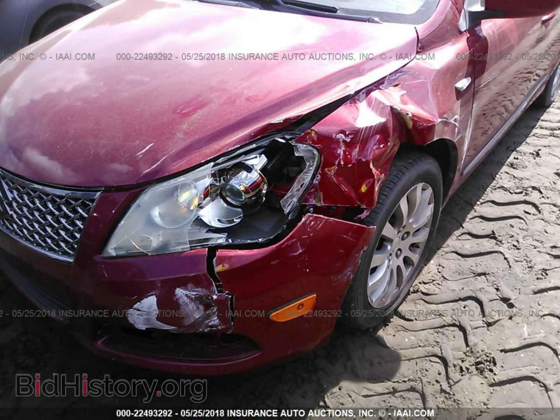 2013 Suzuki Kizashi - VIN: JS2RE9A33D6100155 - Photo 6