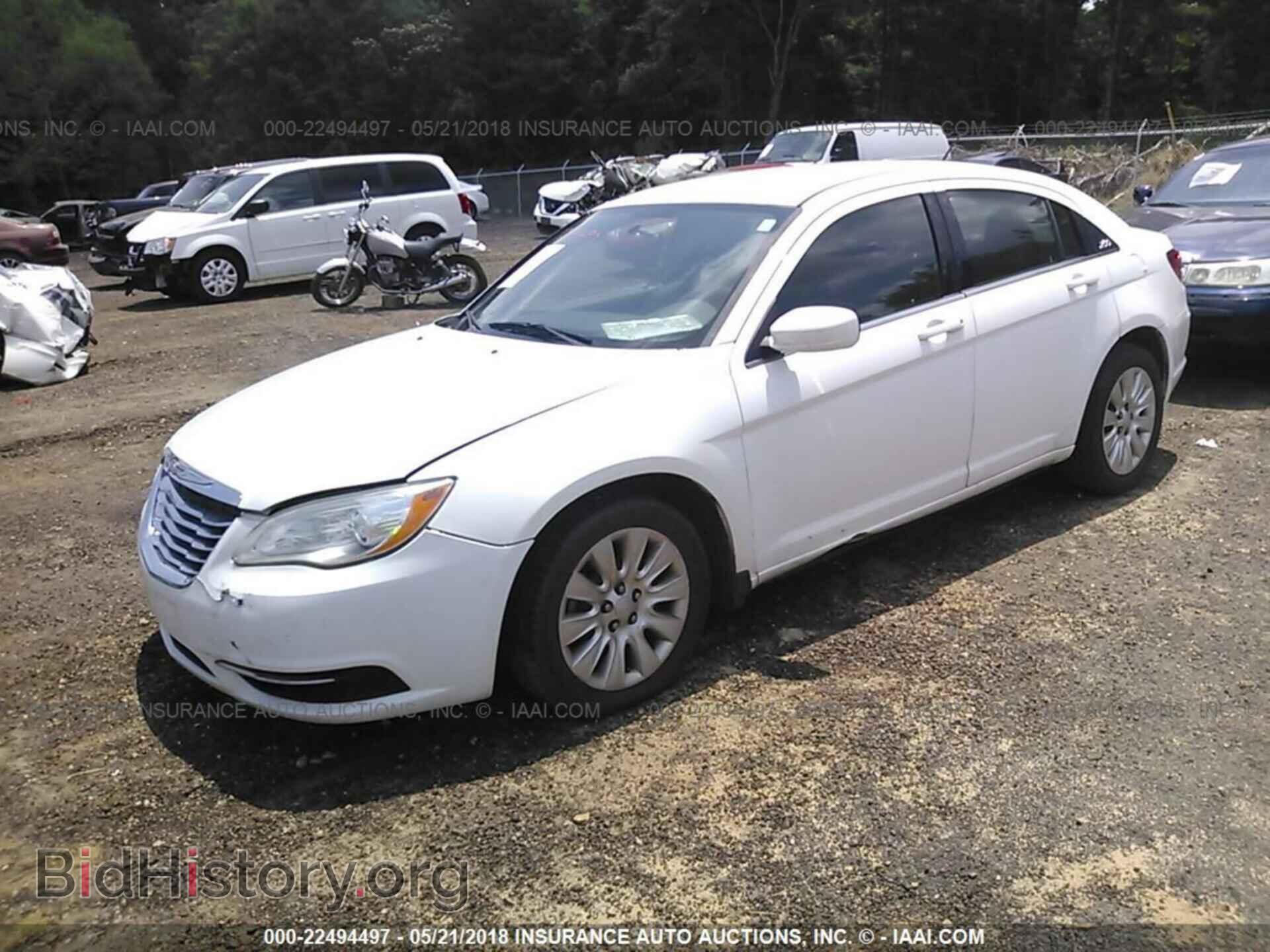 2011 Chrysler 200 - VIN: 1C3BC4FB0BN547845 - Photo 2