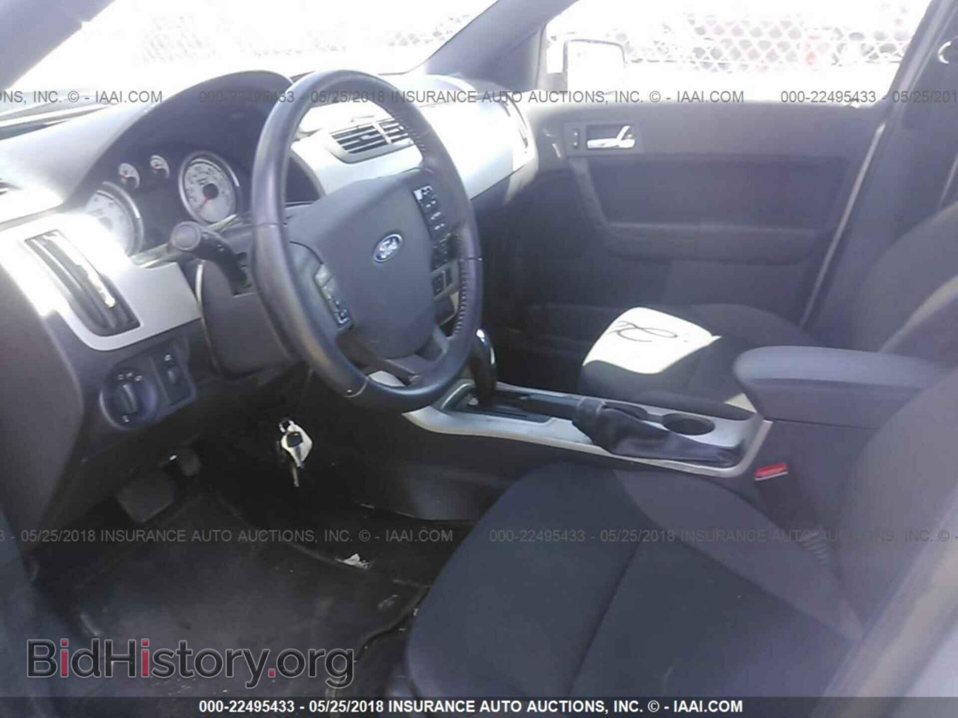 2011 Ford Focus - VIN: 1FAHP3GN4BW184608 - Фото 5