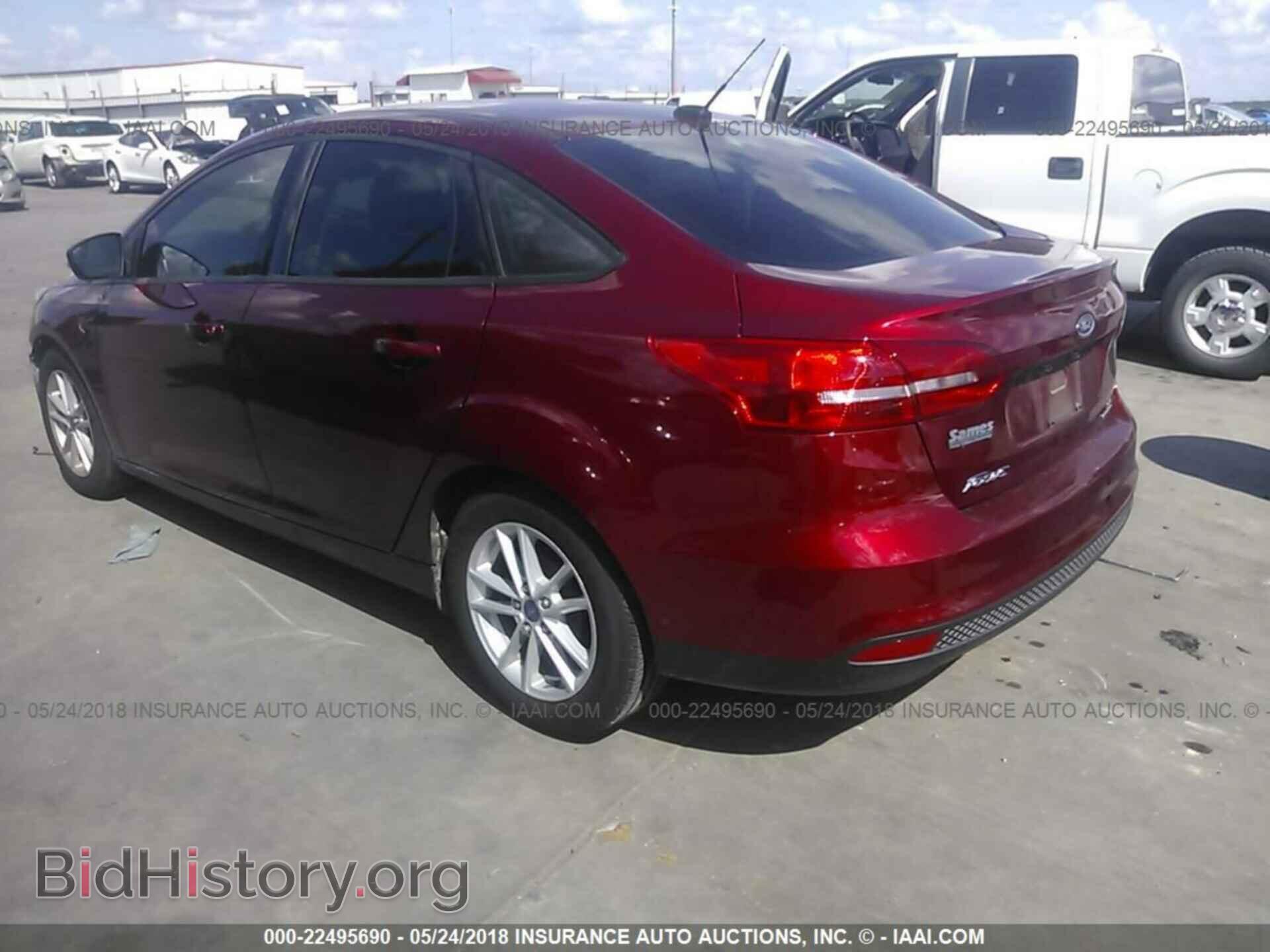 2016 Ford Focus - VIN: 1FADP3F22GL404889 - Фото 3