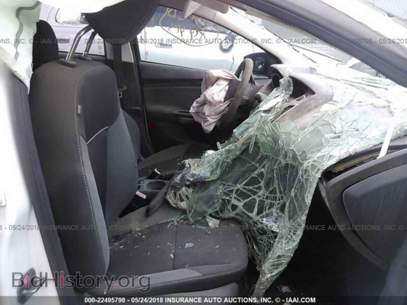 2012 Ford FOCUS (VIN 1FAHP3F22CL339425) — фото 5 из 10