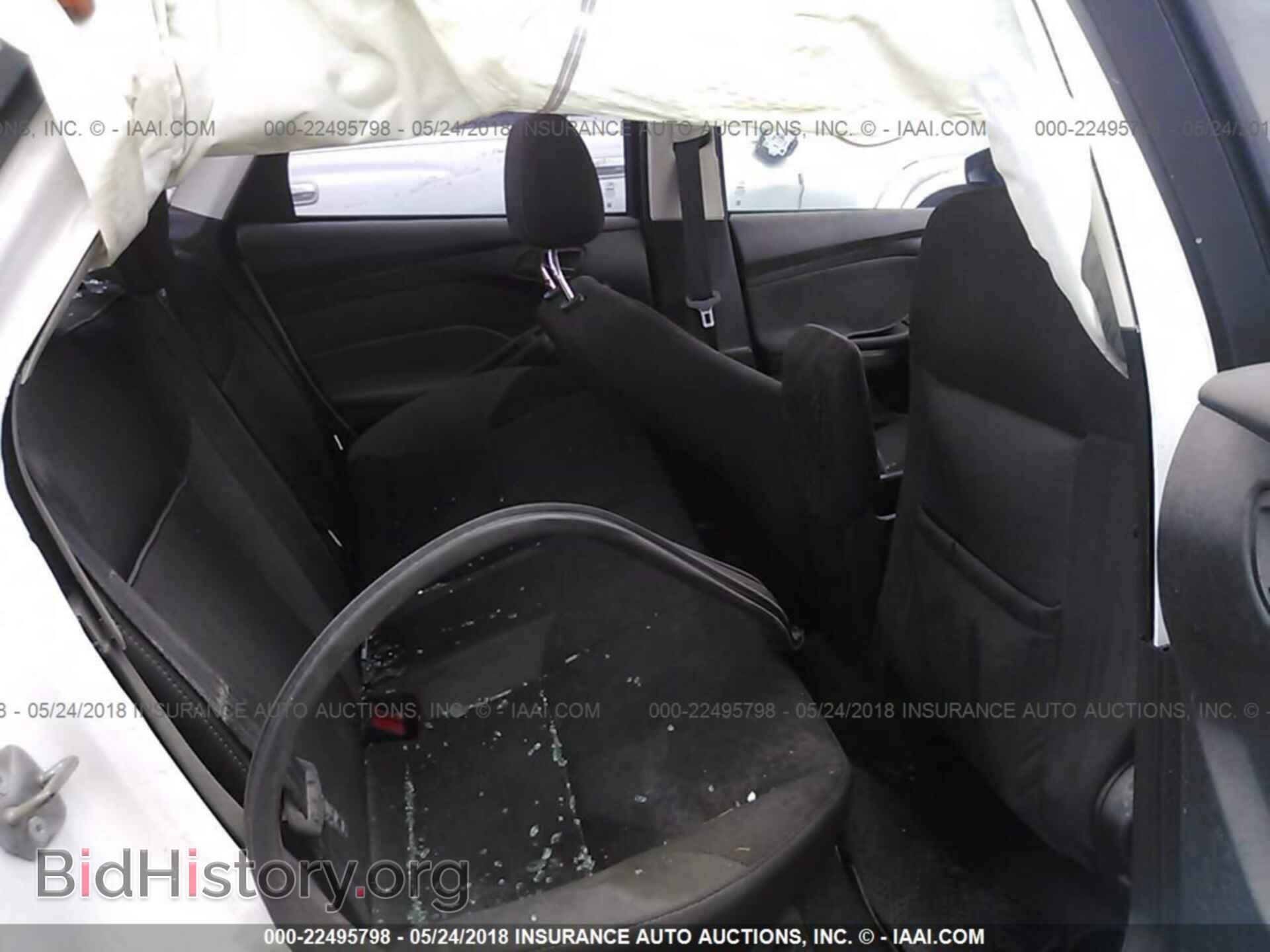2012 Ford Focus - VIN: 1FAHP3F22CL339425 - Photo 8