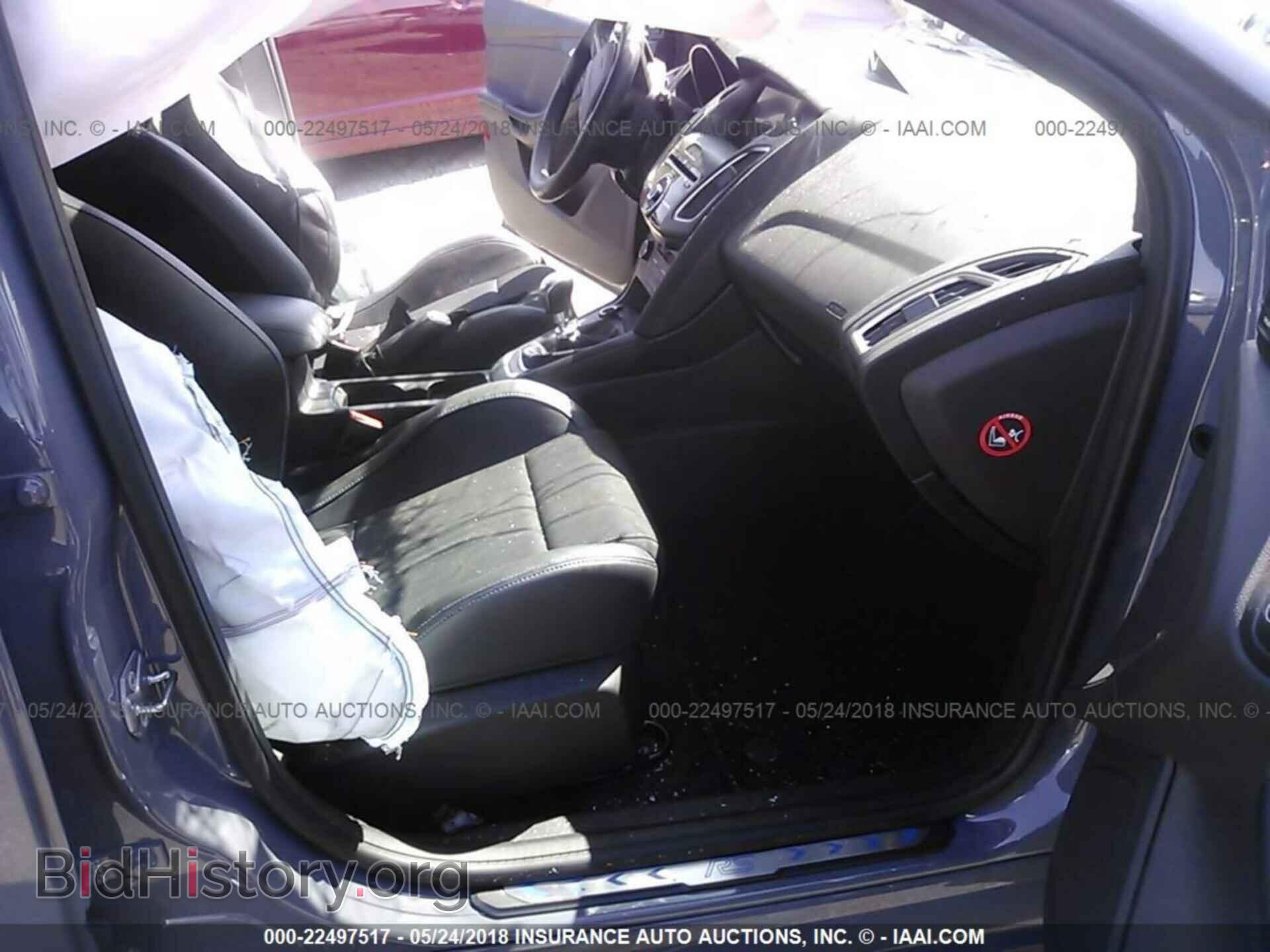 2017 Ford Focus - VIN: WF0DP3TH0H4120074 - Photo 5