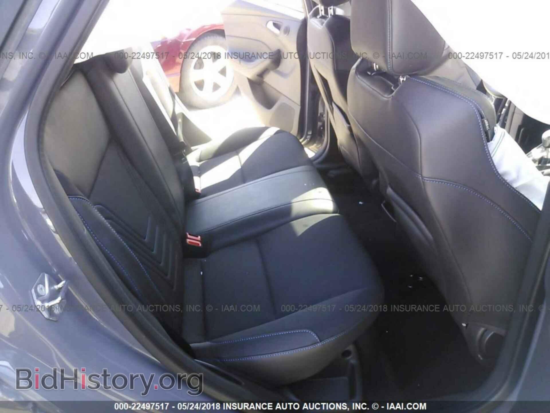 2017 Ford Focus - VIN: WF0DP3TH0H4120074 - Photo 8
