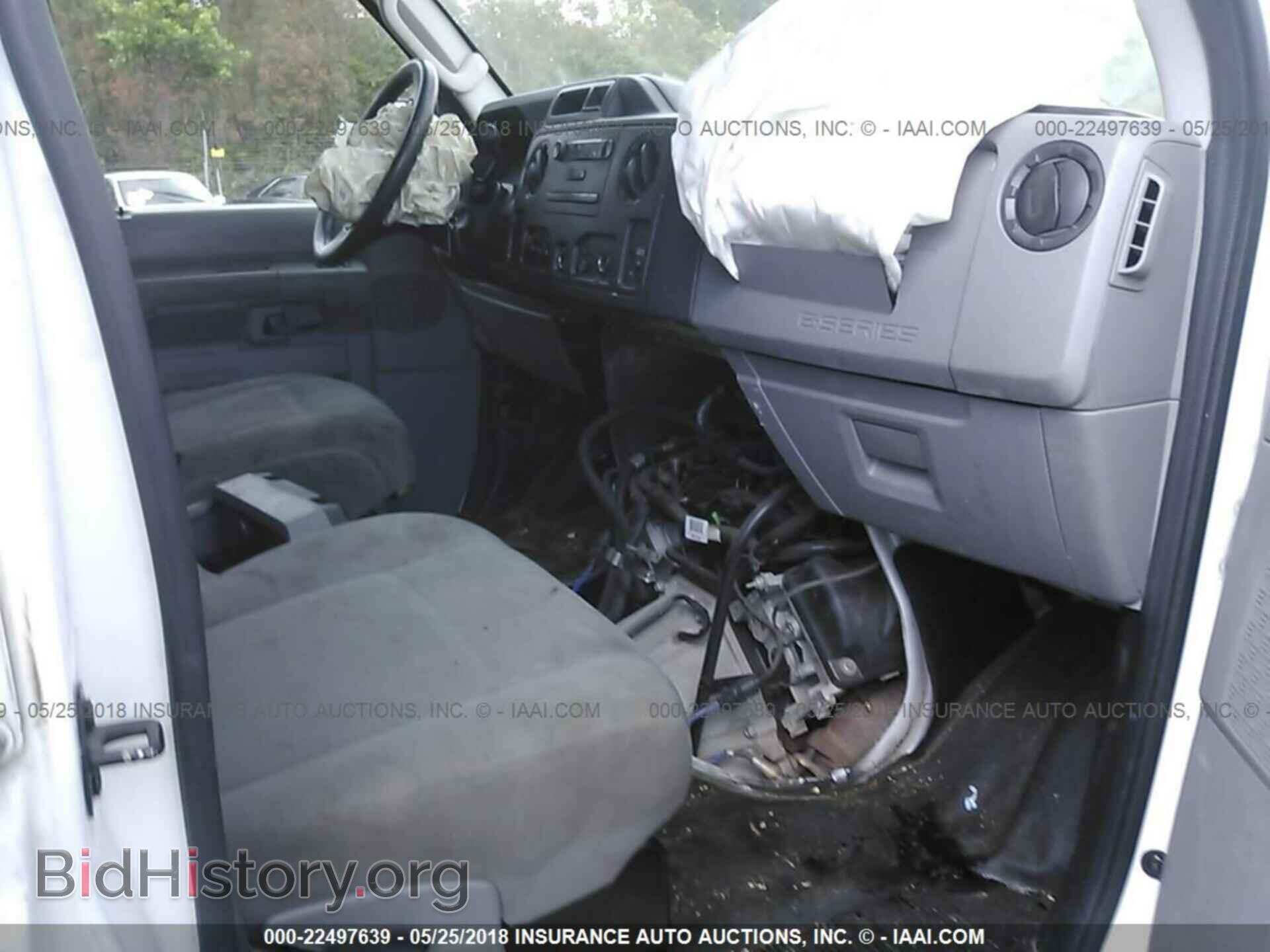 2011 Ford Econoline - VIN: 1FTNE2EW1BDB15587 - Photo 5