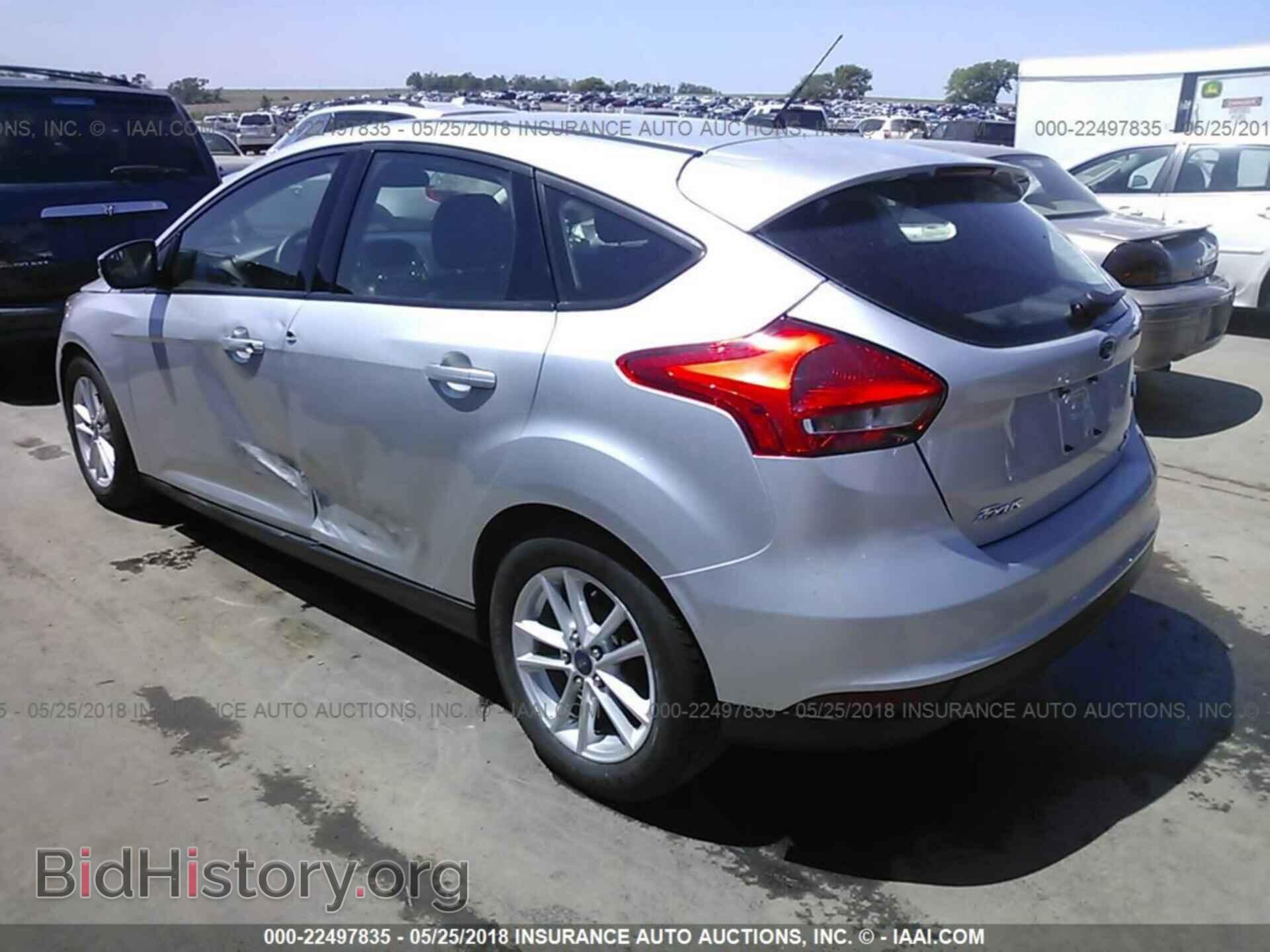 2015 Ford Focus - VIN: 1FADP3K21FL306070 - Photo 3