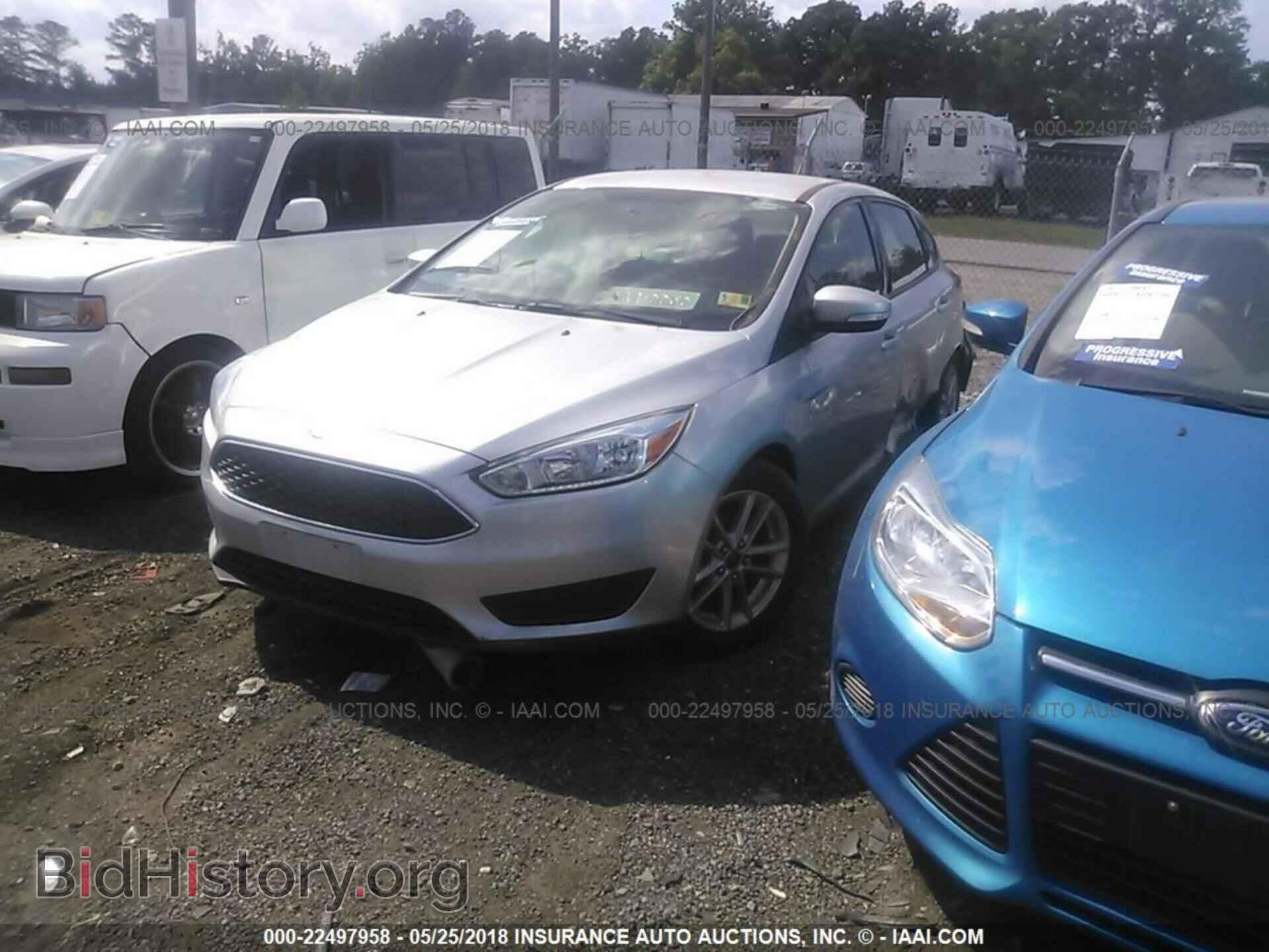 2015 Ford Focus - VIN: 1FADP3K28FL232937 - Photo 2