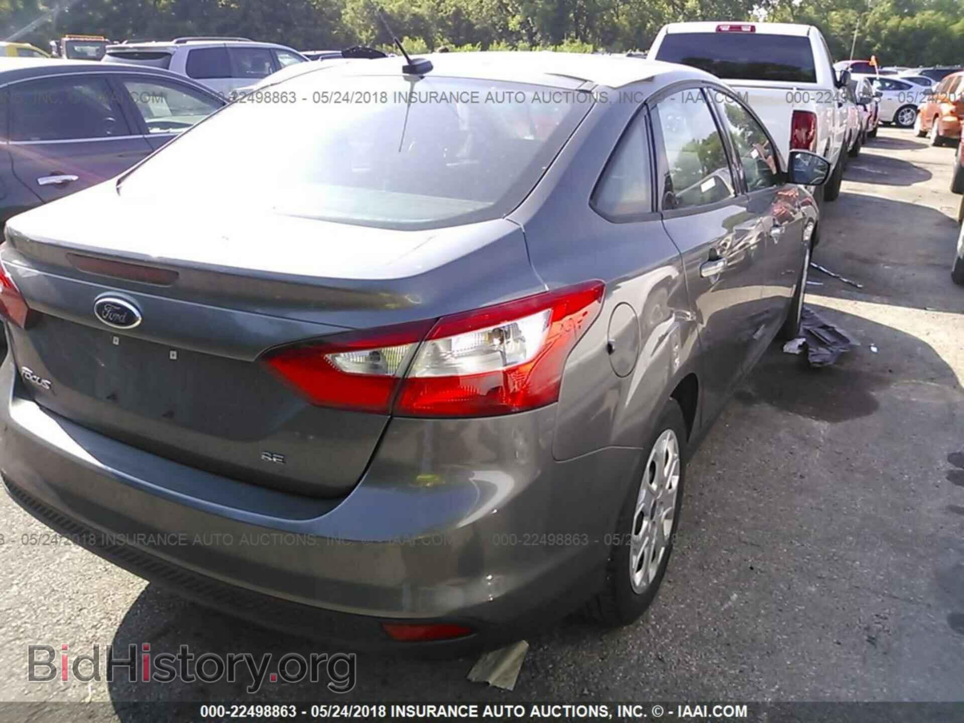 2012 Ford Focus - VIN: 1FAHP3F22CL249613 - Photo 4