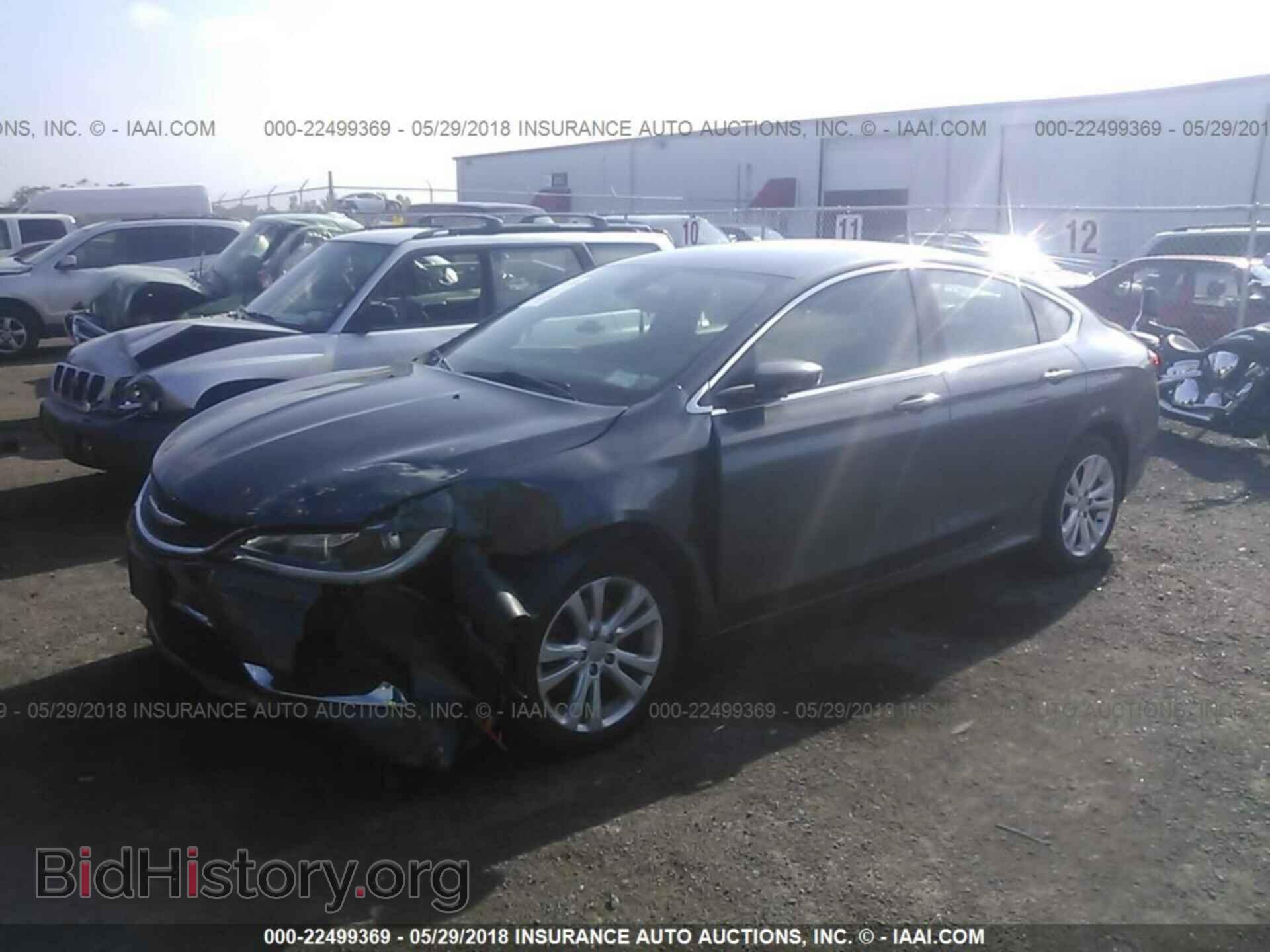 2015 Chrysler 200 - VIN: 1C3CCCAB4FN595750 - Photo 2