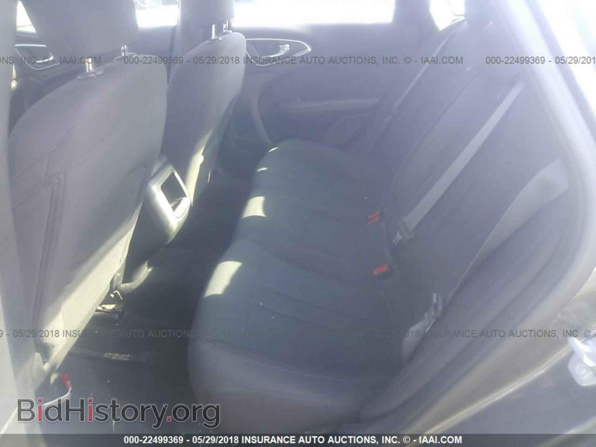 2015 Chrysler 200 - VIN: 1C3CCCAB4FN595750 - Photo 8