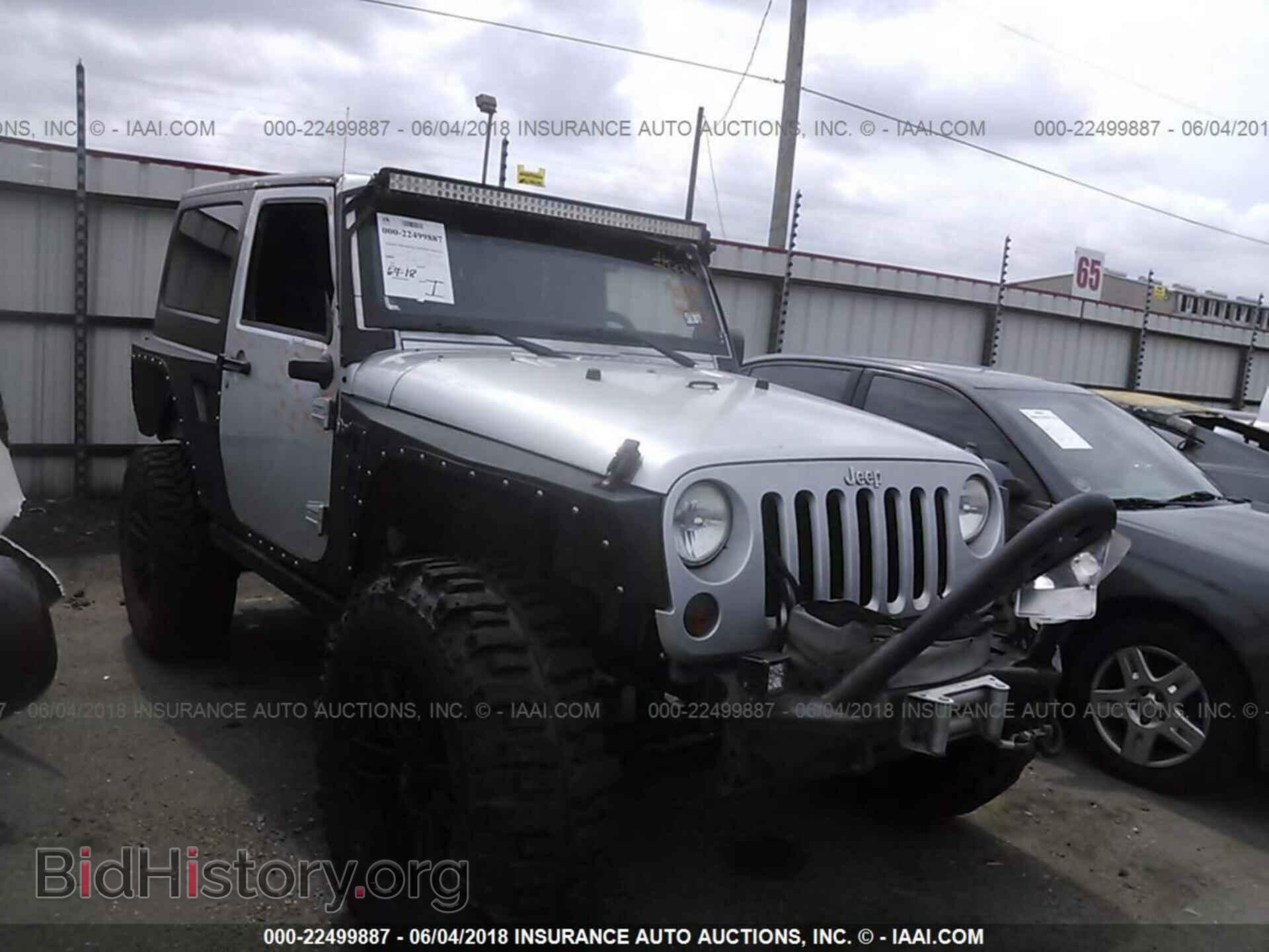 Фотография 1J4GA2D17BL612590 - Jeep Wrangler 2011