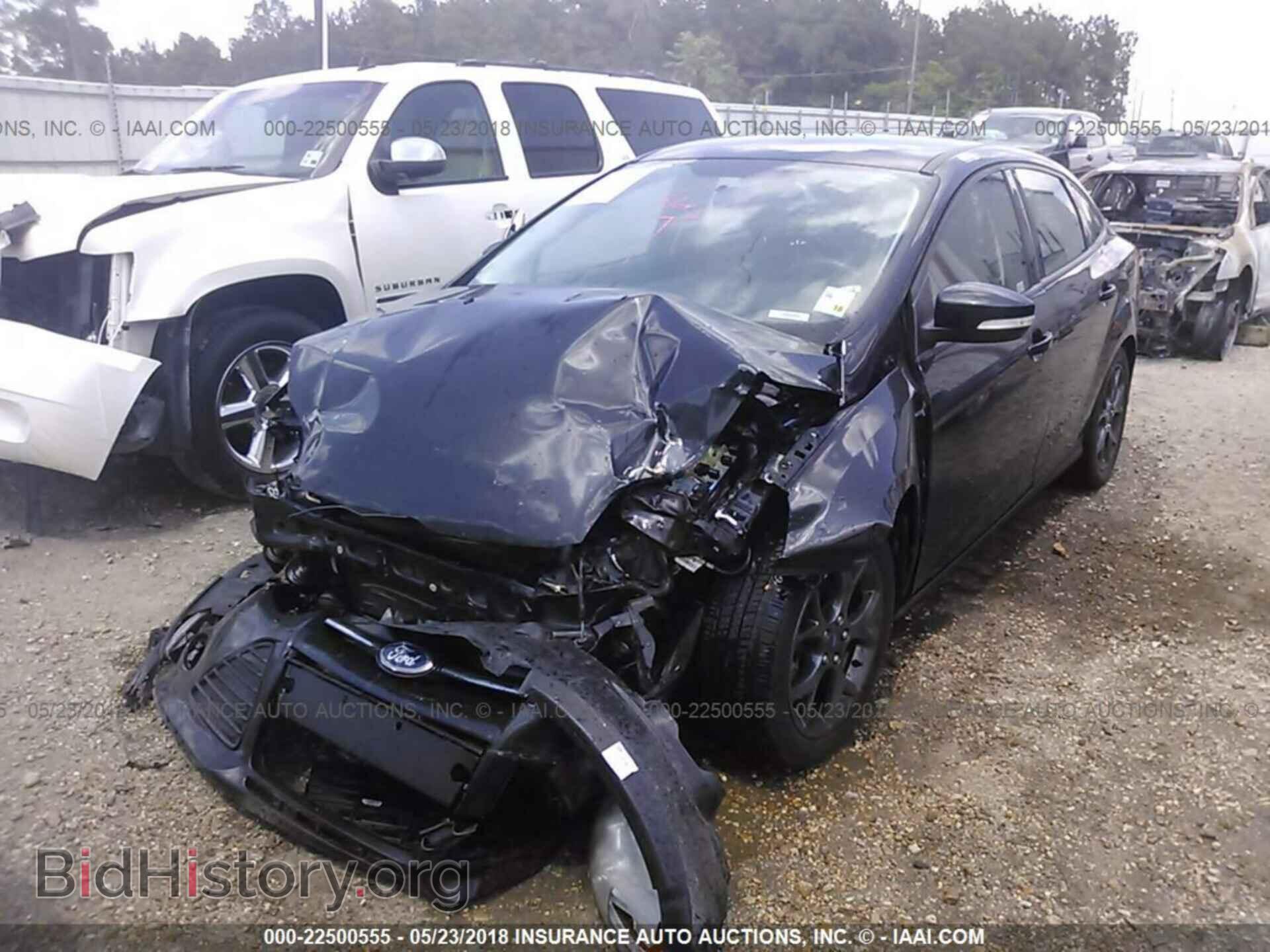 2013 Ford Focus - VIN: 1FADP3F2XDL292001 - Photo 2