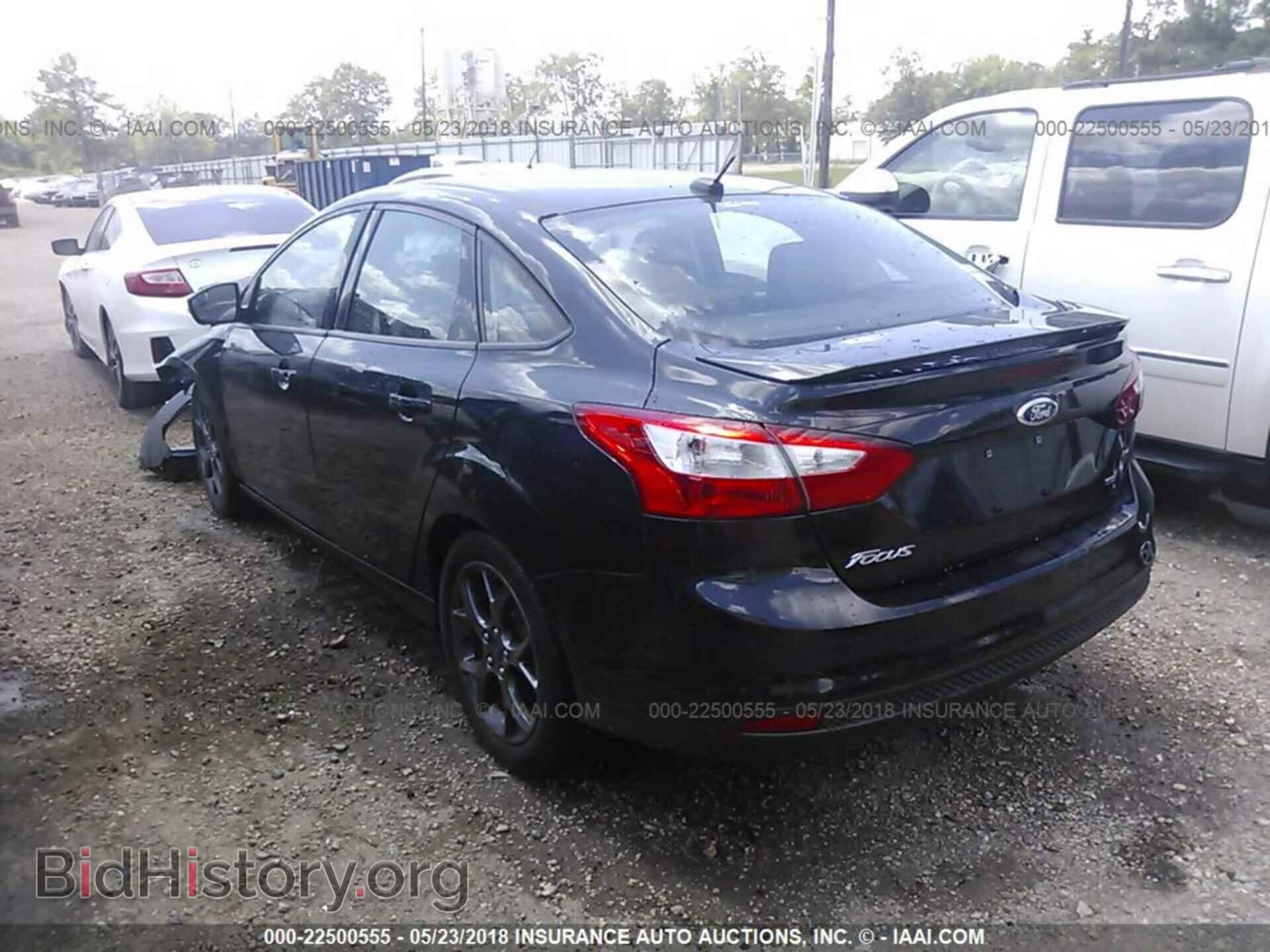 2013 Ford Focus - VIN: 1FADP3F2XDL292001 - Photo 3