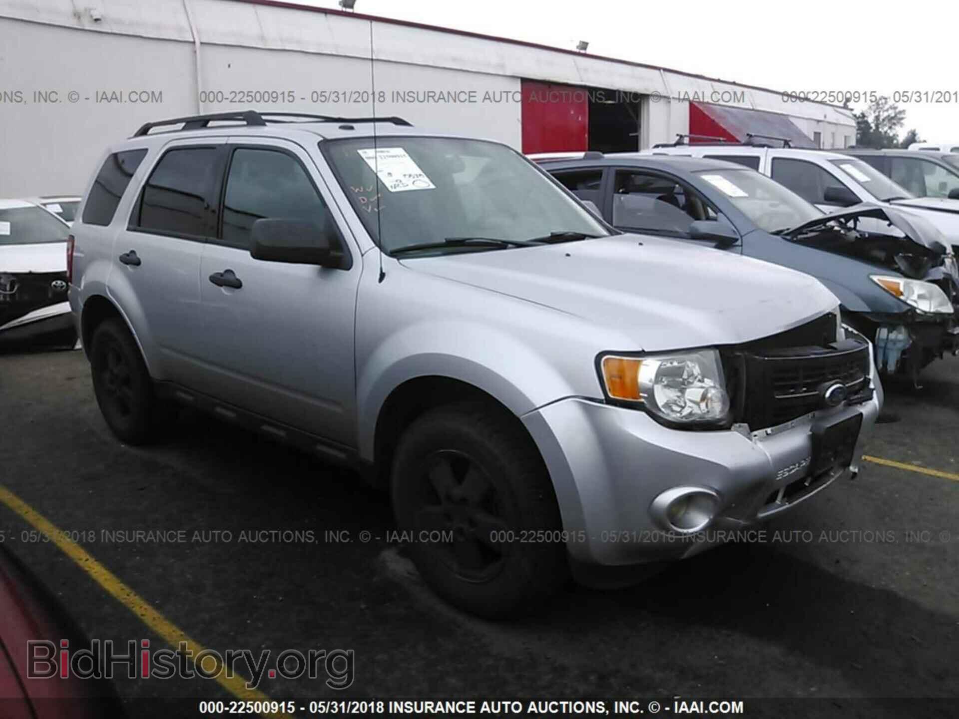 Photo 1FMCU9D77BKB34293 - Ford Escape 2011