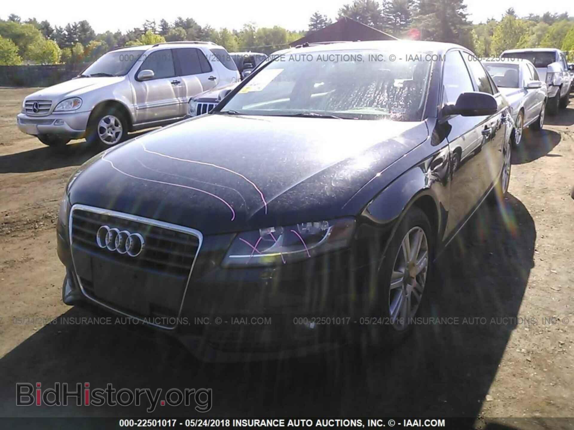 2011 Audi A4 - VIN: WAUAFAFL8BN032224 - Photo 2