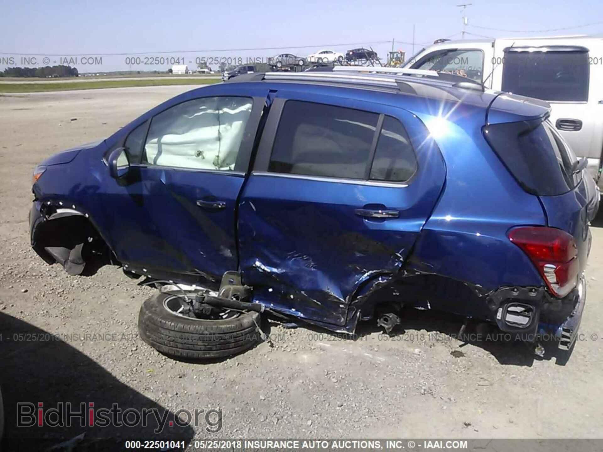 2017 Chevrolet Trax - VIN: 3GNCJLSB4HL206504 - Photo 6