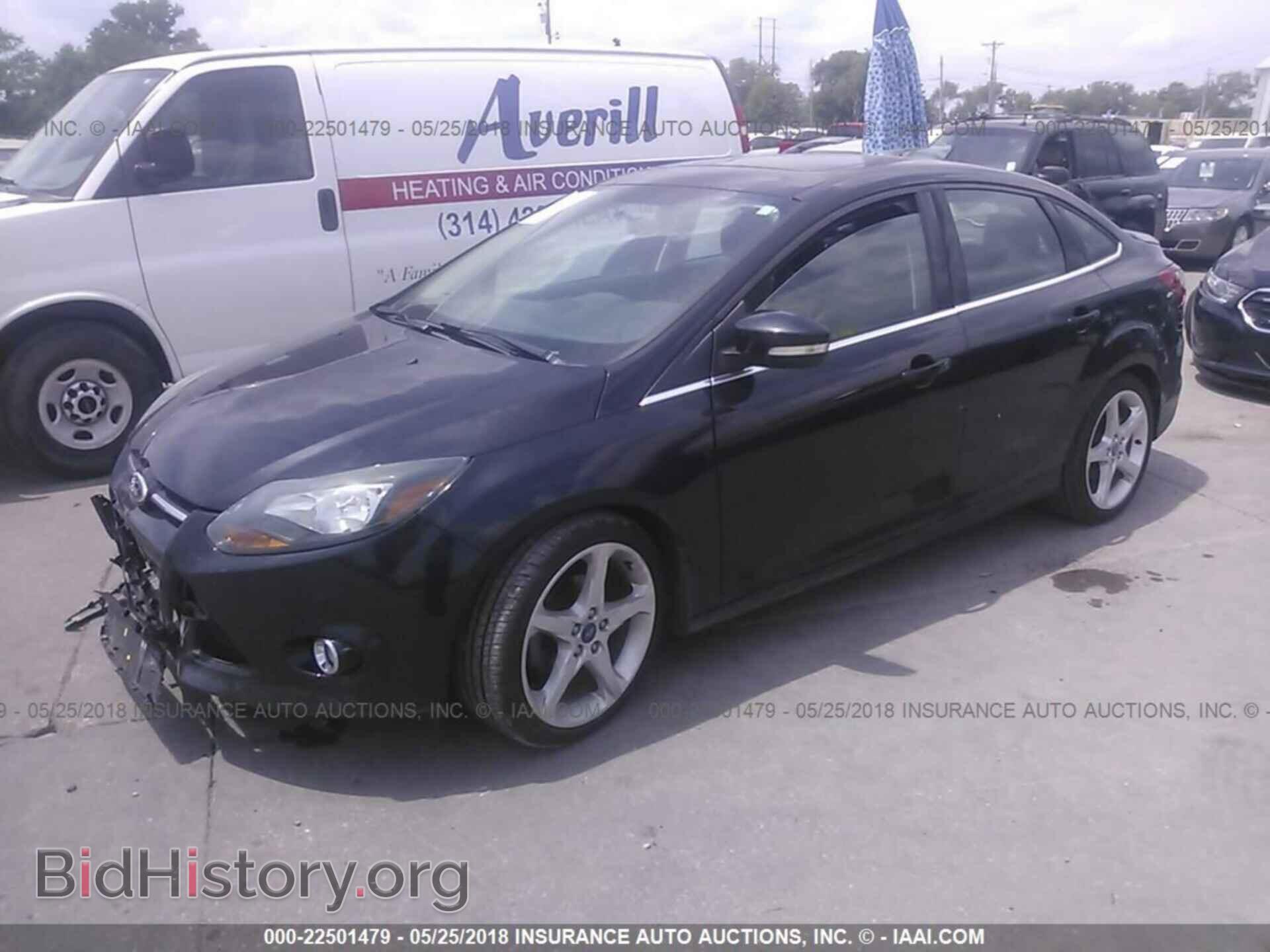 2013 Ford Focus - VIN: 1FADP3J20DL244255 - Photo 2