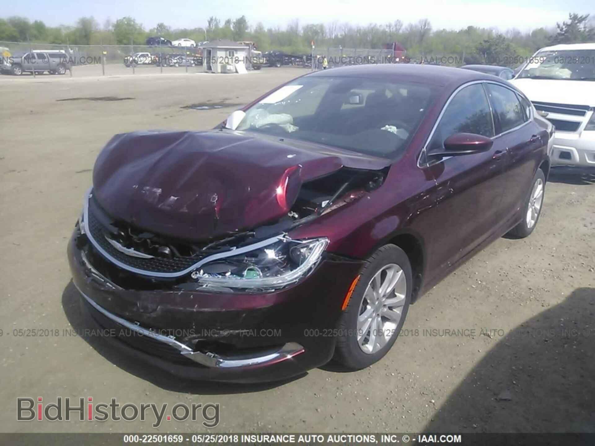 2015 Chrysler 200 - VIN: 1C3CCCAB0FN723711 - Photo 2