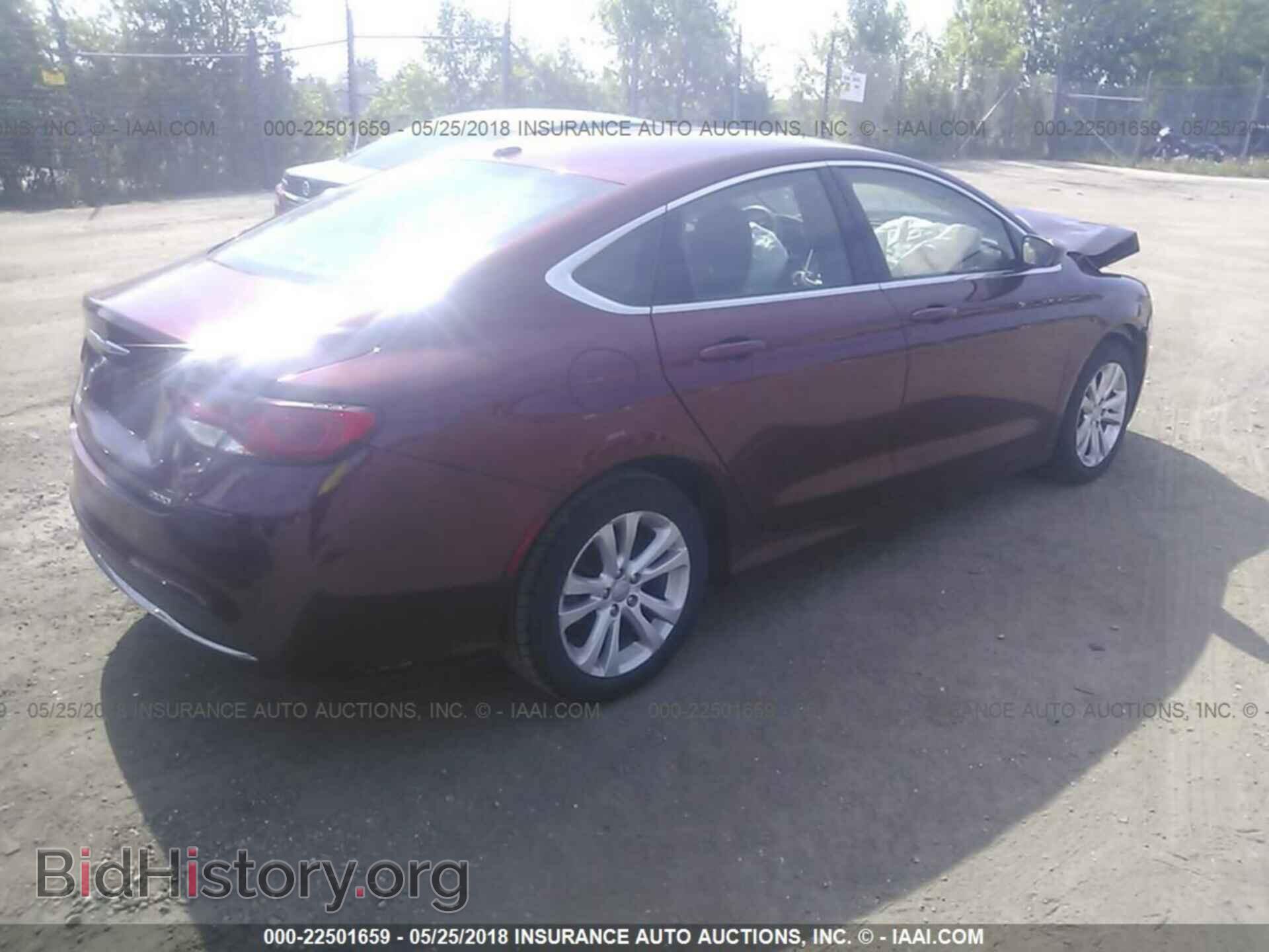 2015 Chrysler 200 - VIN: 1C3CCCAB0FN723711 - Photo 4