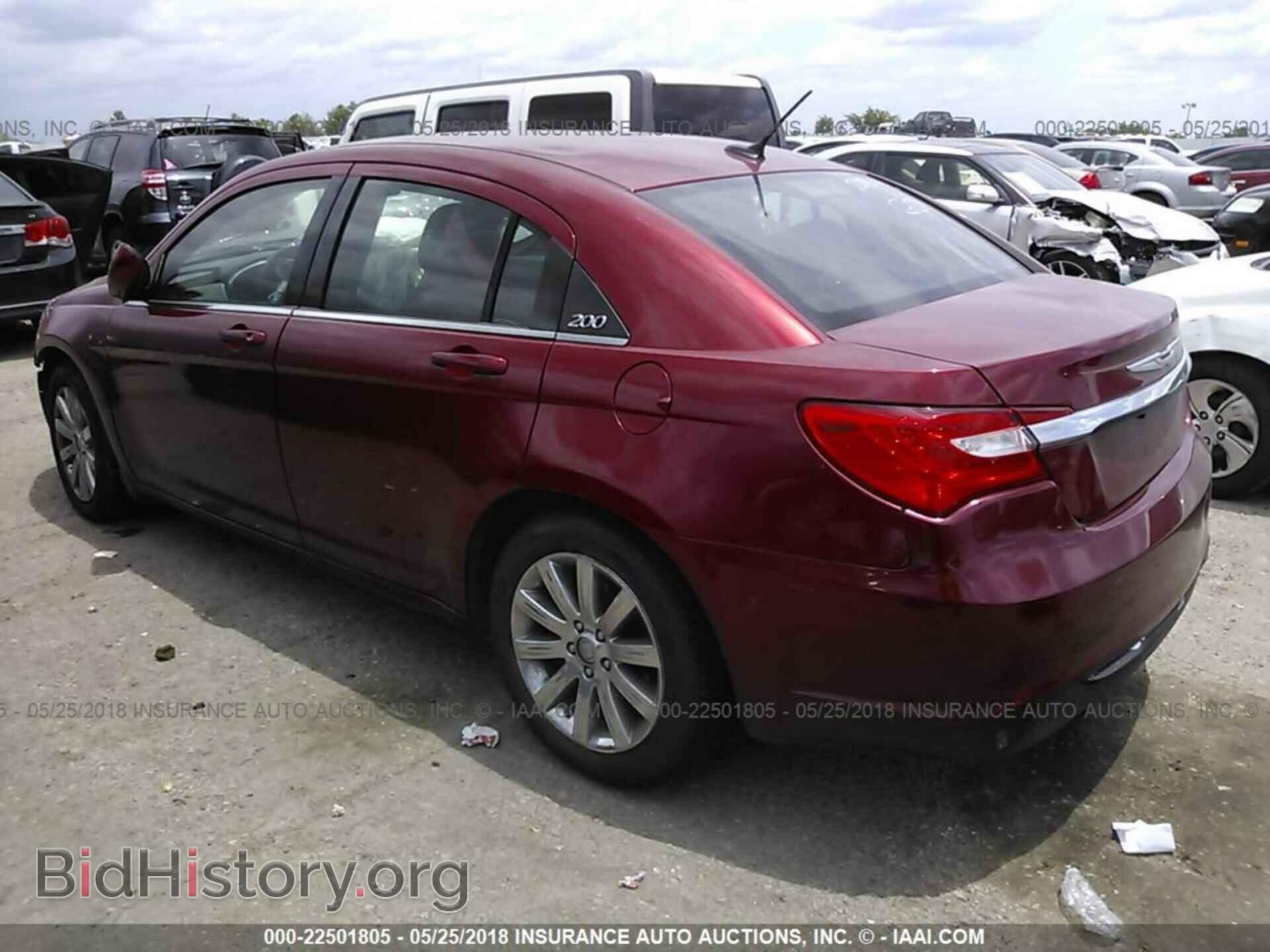 2013 Chrysler 200 - VIN: 1C3CCBBB2DN538470 - Photo 3