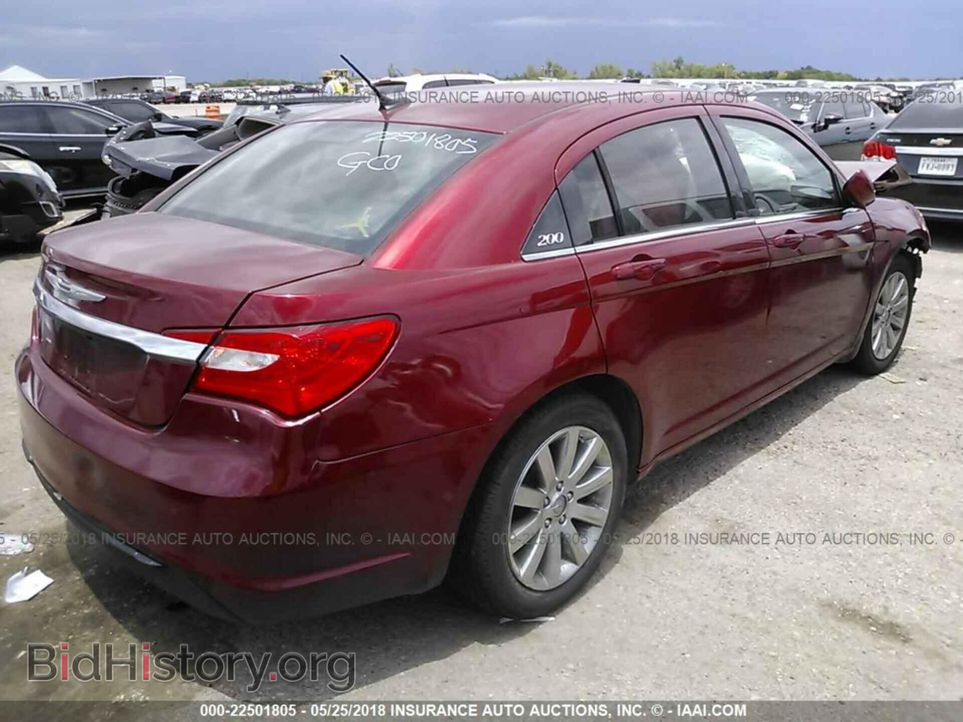 2013 Chrysler 200 - VIN: 1C3CCBBB2DN538470 - Photo 4