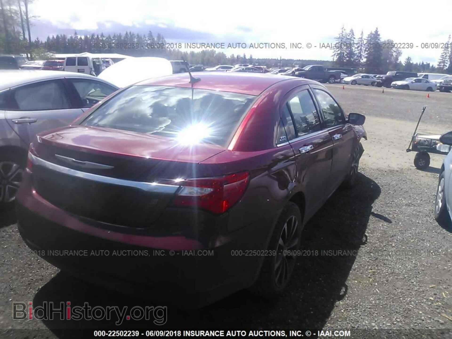 2012 Chrysler 200 - VIN: 1C3CCBHG8CN178395 - Фото 4