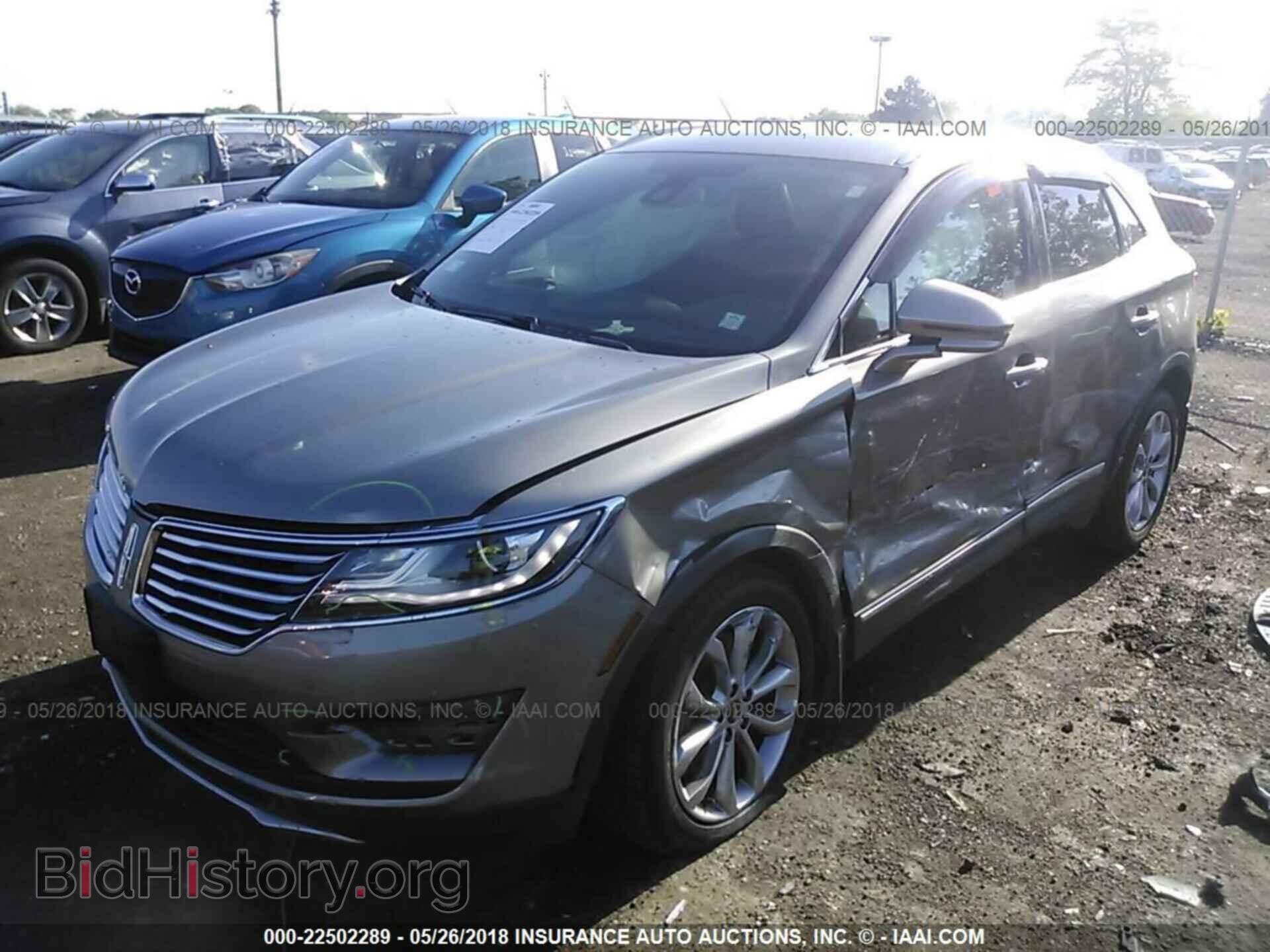 2017 Lincoln Mkc - VIN: 5LMCJ2D98HUL44770 - Photo 2