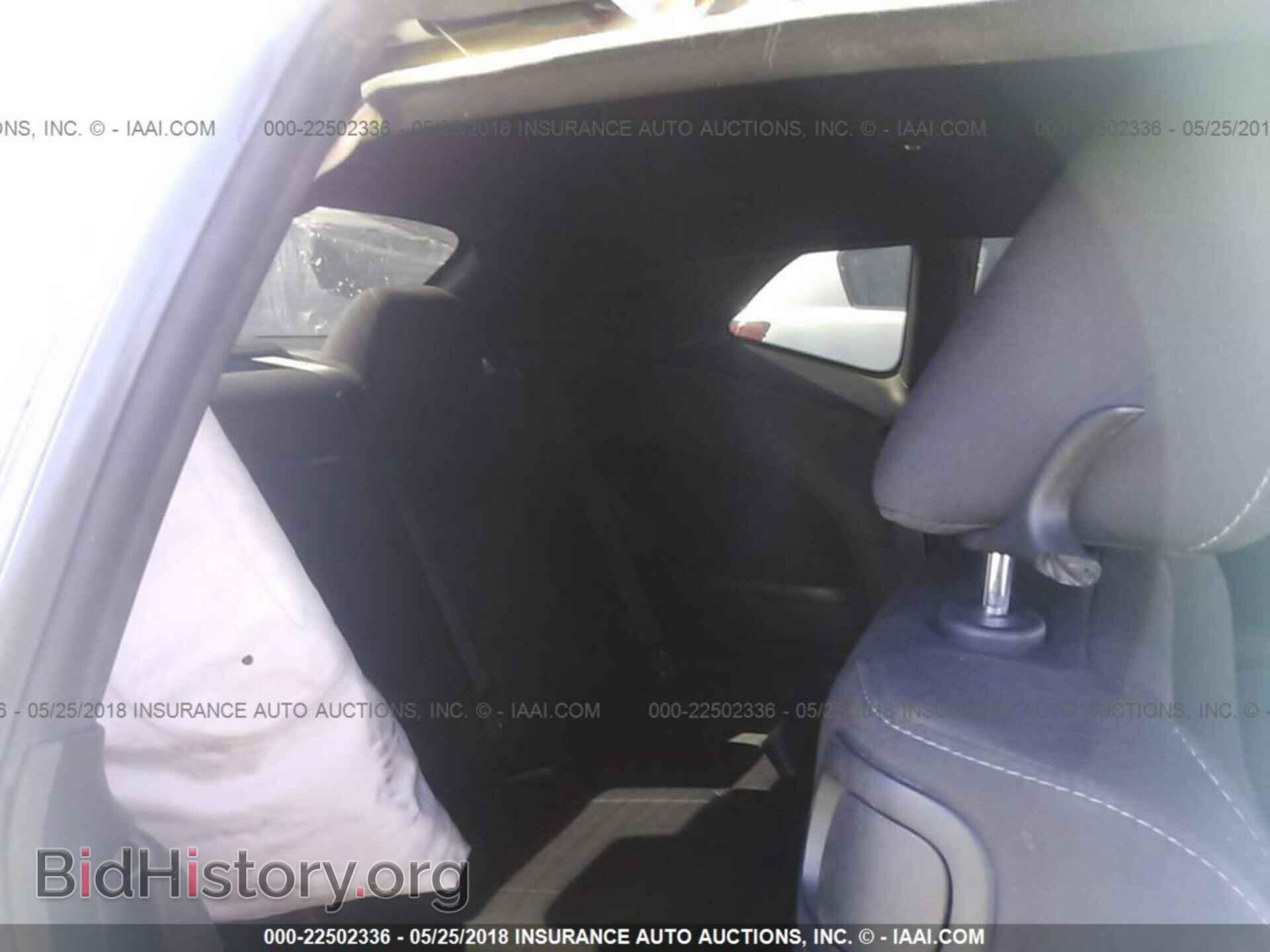 2015 Dodge Challenger - VIN: 2C3CDZAG7FH888563 - Photo 8