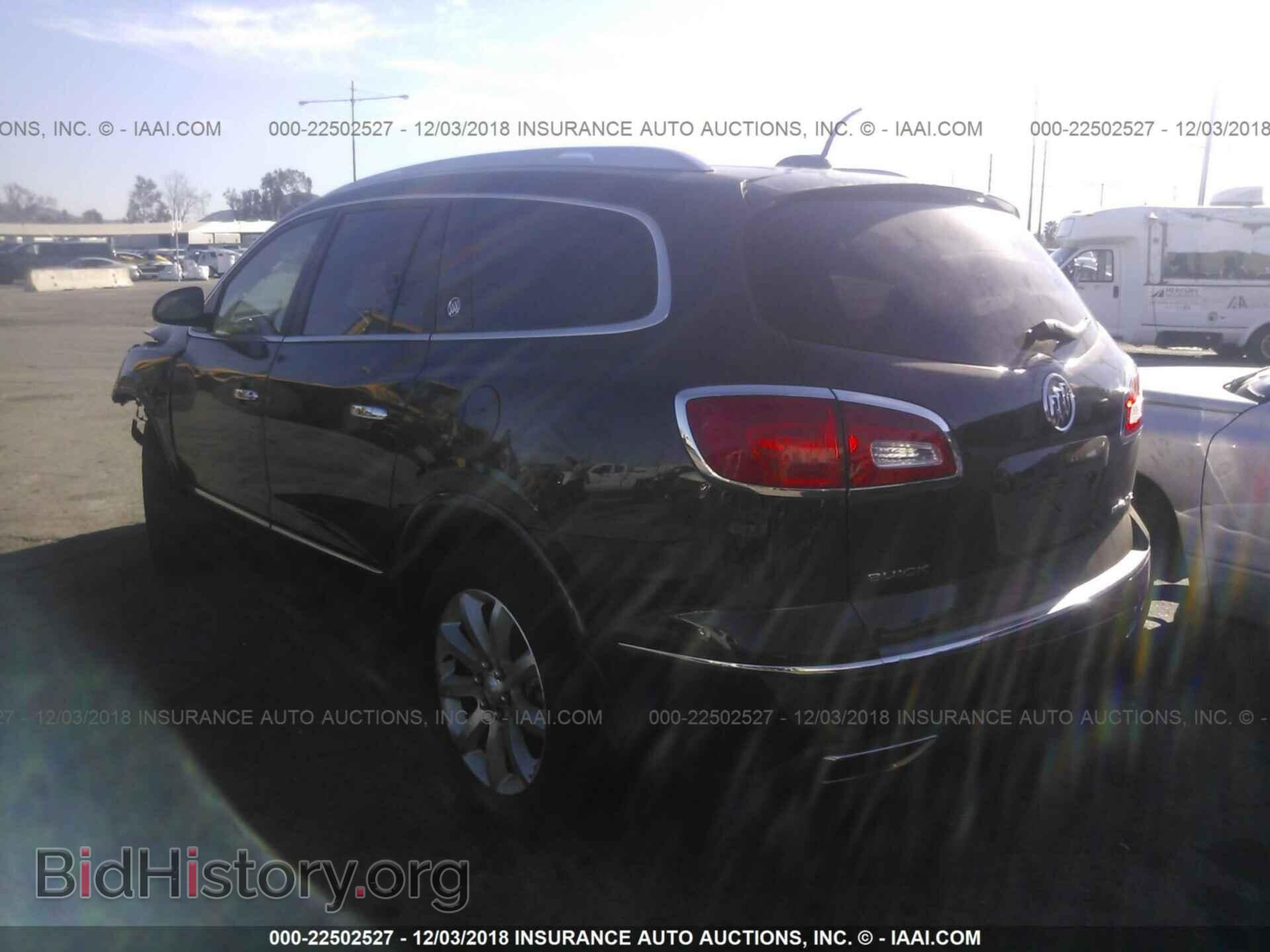 2017 Buick Enclave - VIN: 5GAKRCKD3HJ254700 - Photo 3