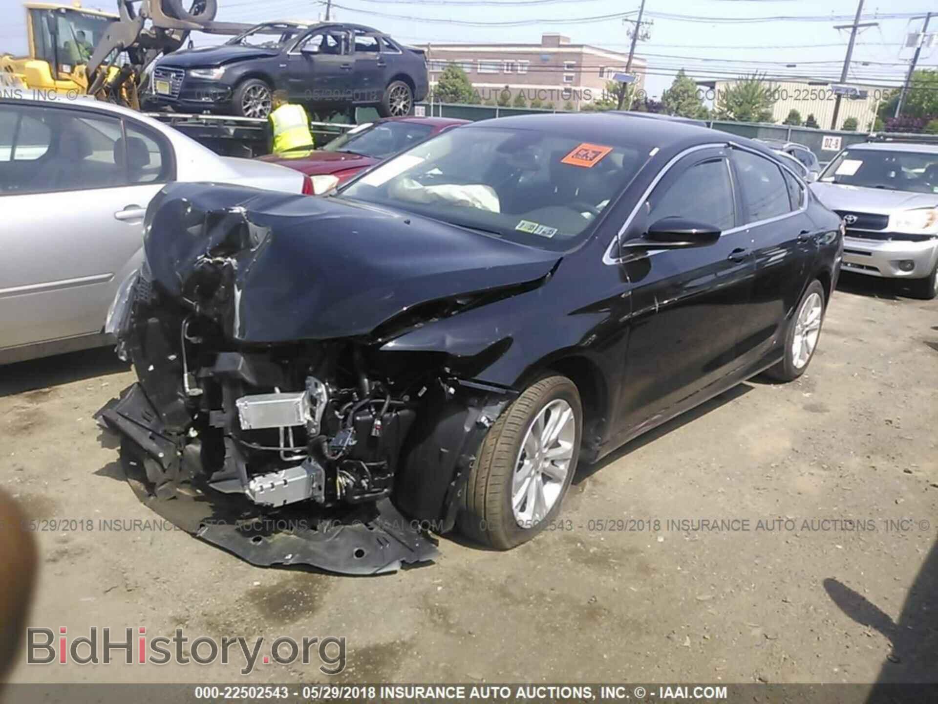 2016 Chrysler 200 - VIN: 1C3CCCAB0GN164629 - Photo 2