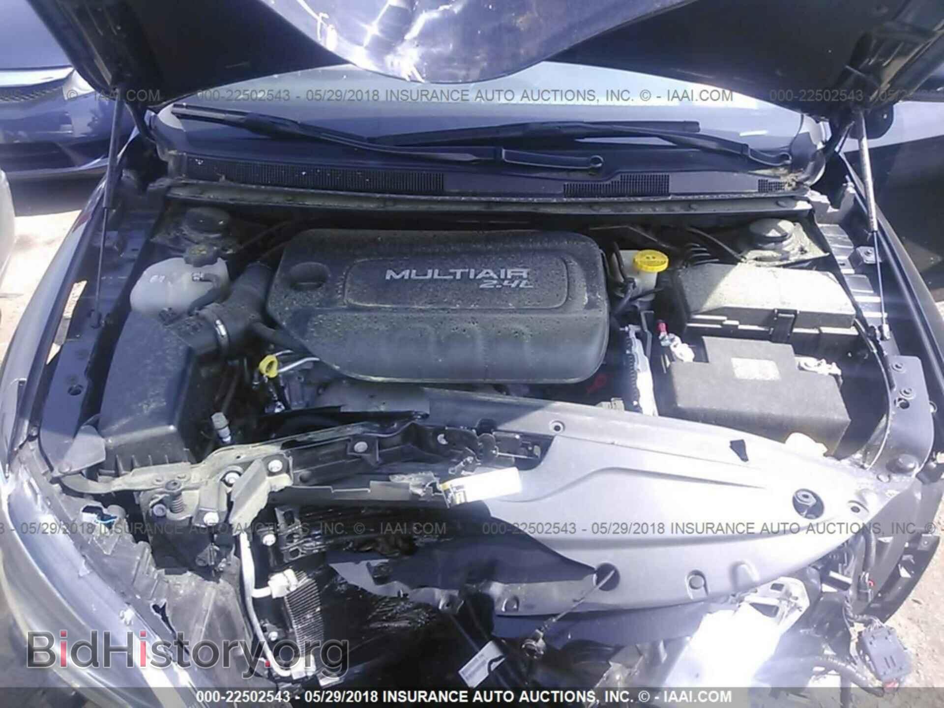 2016 Chrysler 200 - VIN: 1C3CCCAB0GN164629 - Photo 10