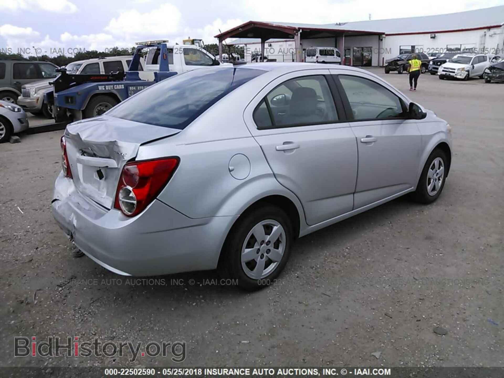 2014 Chevrolet Sonic - VIN: 1G1JA5SH1E4195312 - Фото 4