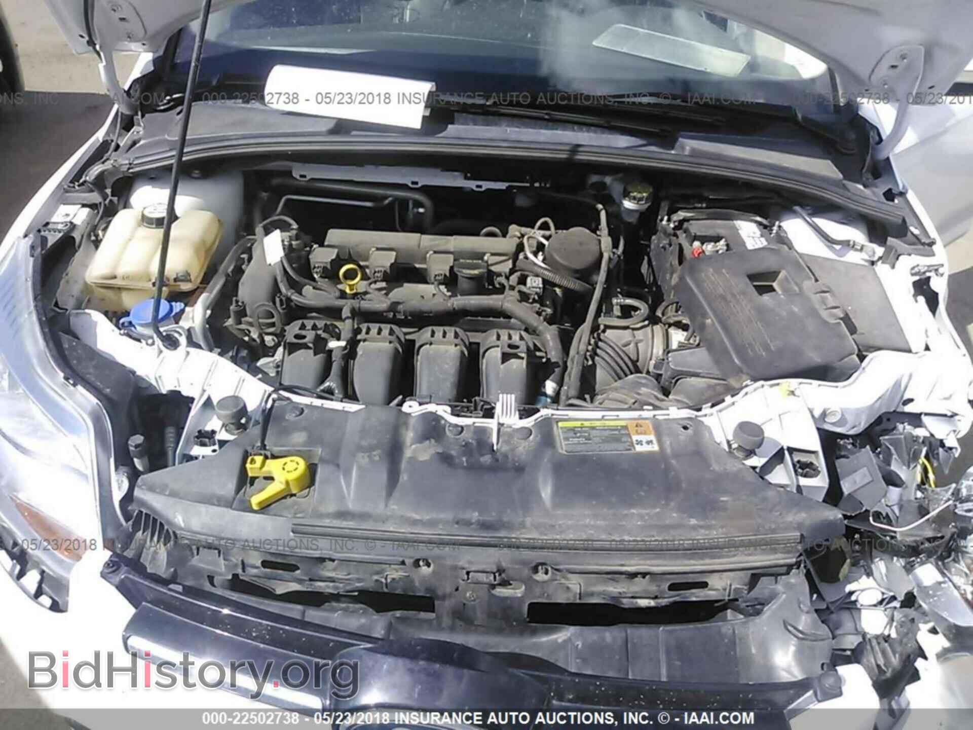 2012 Ford Focus - VIN: 1FAHP3M26CL325496 - Photo 10