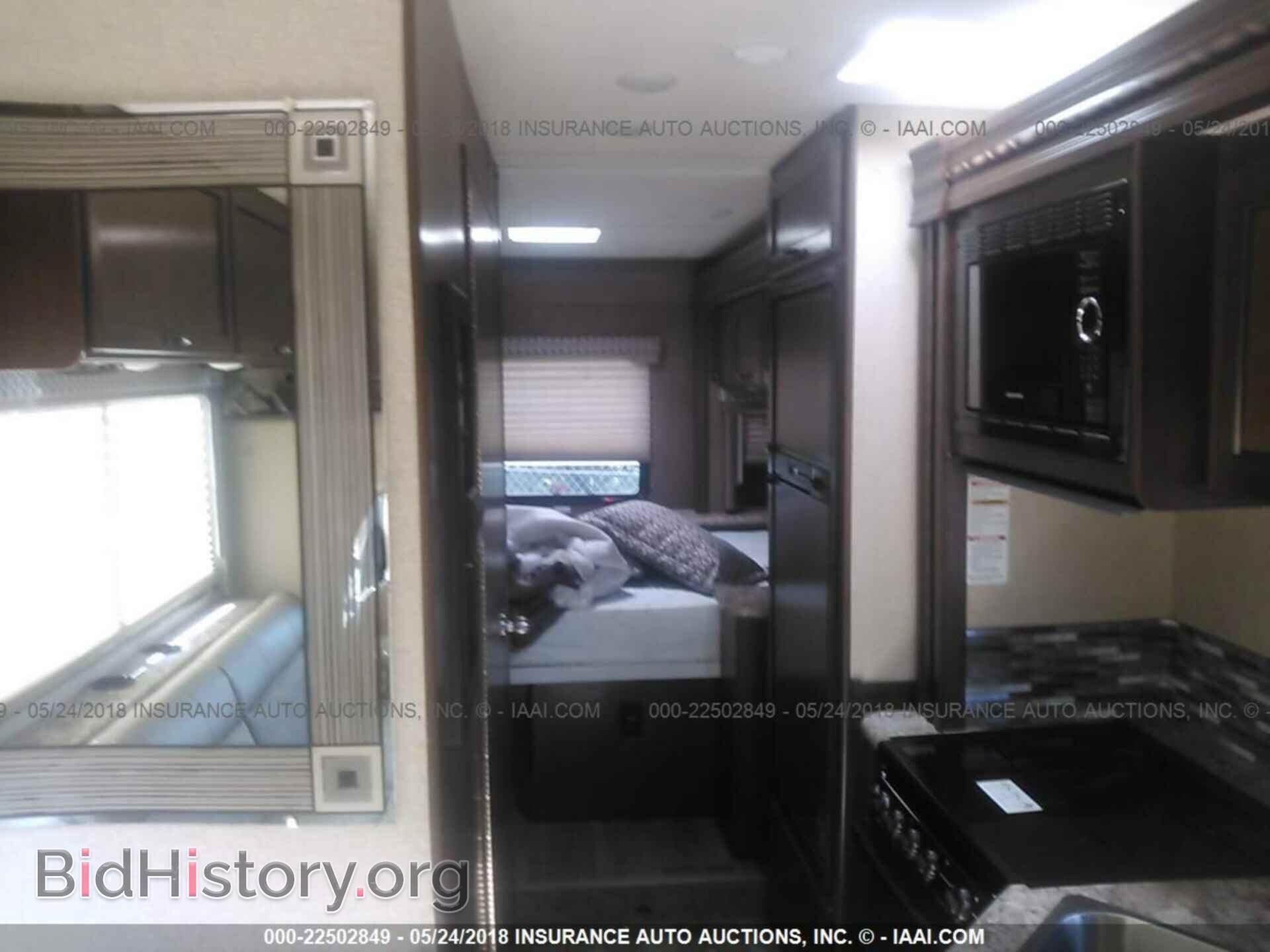 2017 Ford Econoline - VIN: 1FDXE4FS9HDC55441 - Фото 8
