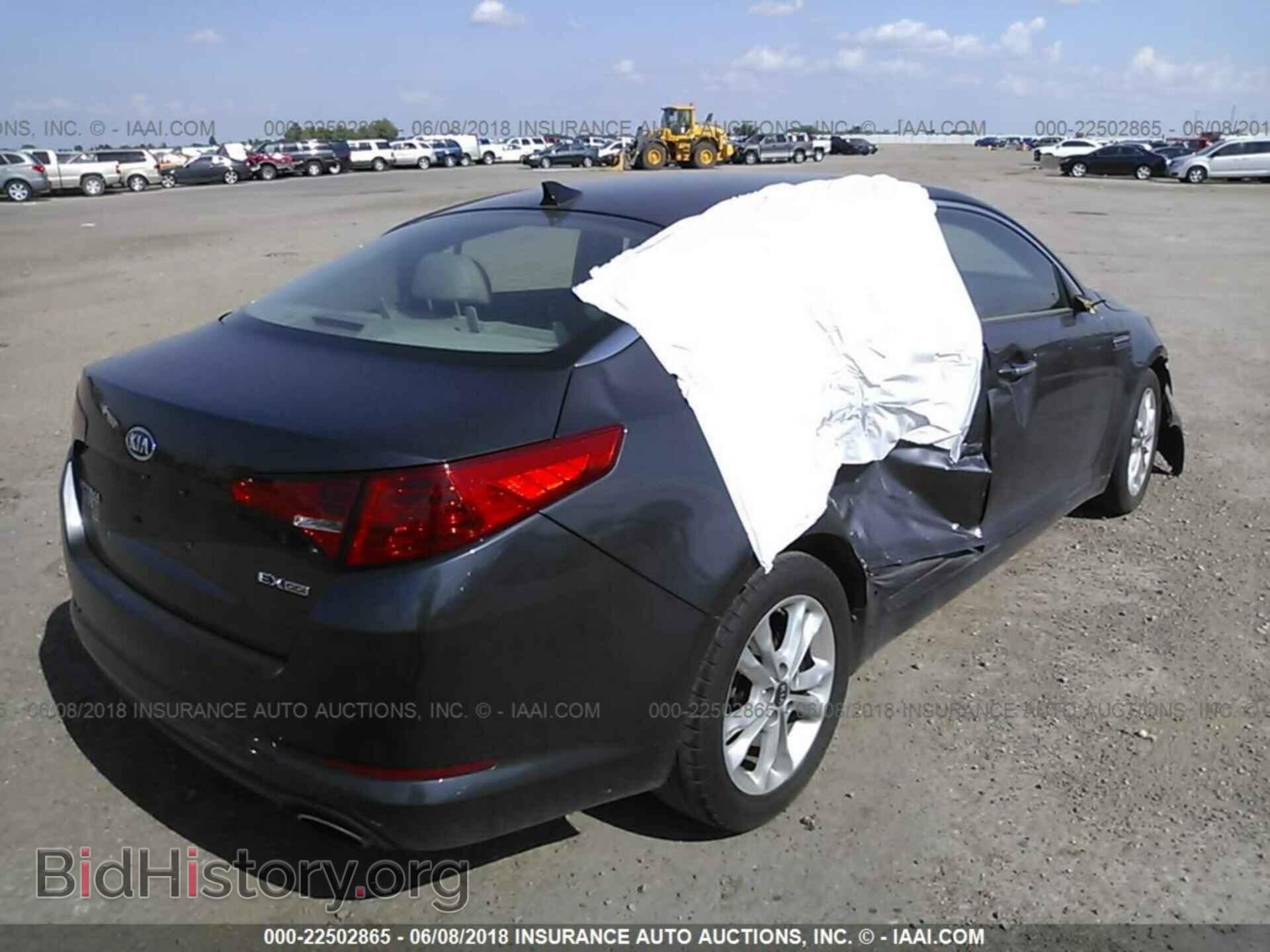 2011 Kia Optima - VIN: KNAGN4A77B5117256 - Фото 4
