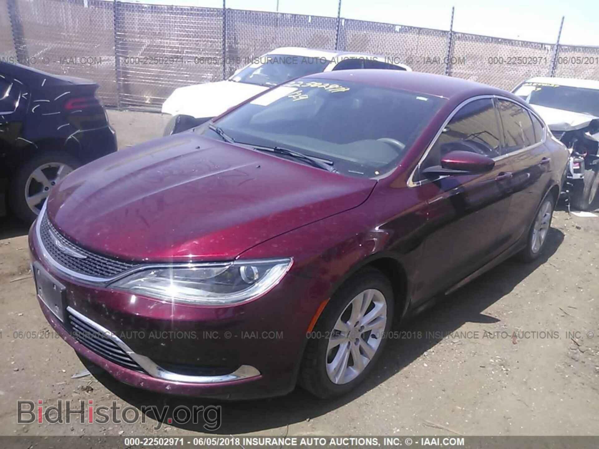 2015 Chrysler 200 - VIN: 1C3CCCAB8FN679389 - Photo 2