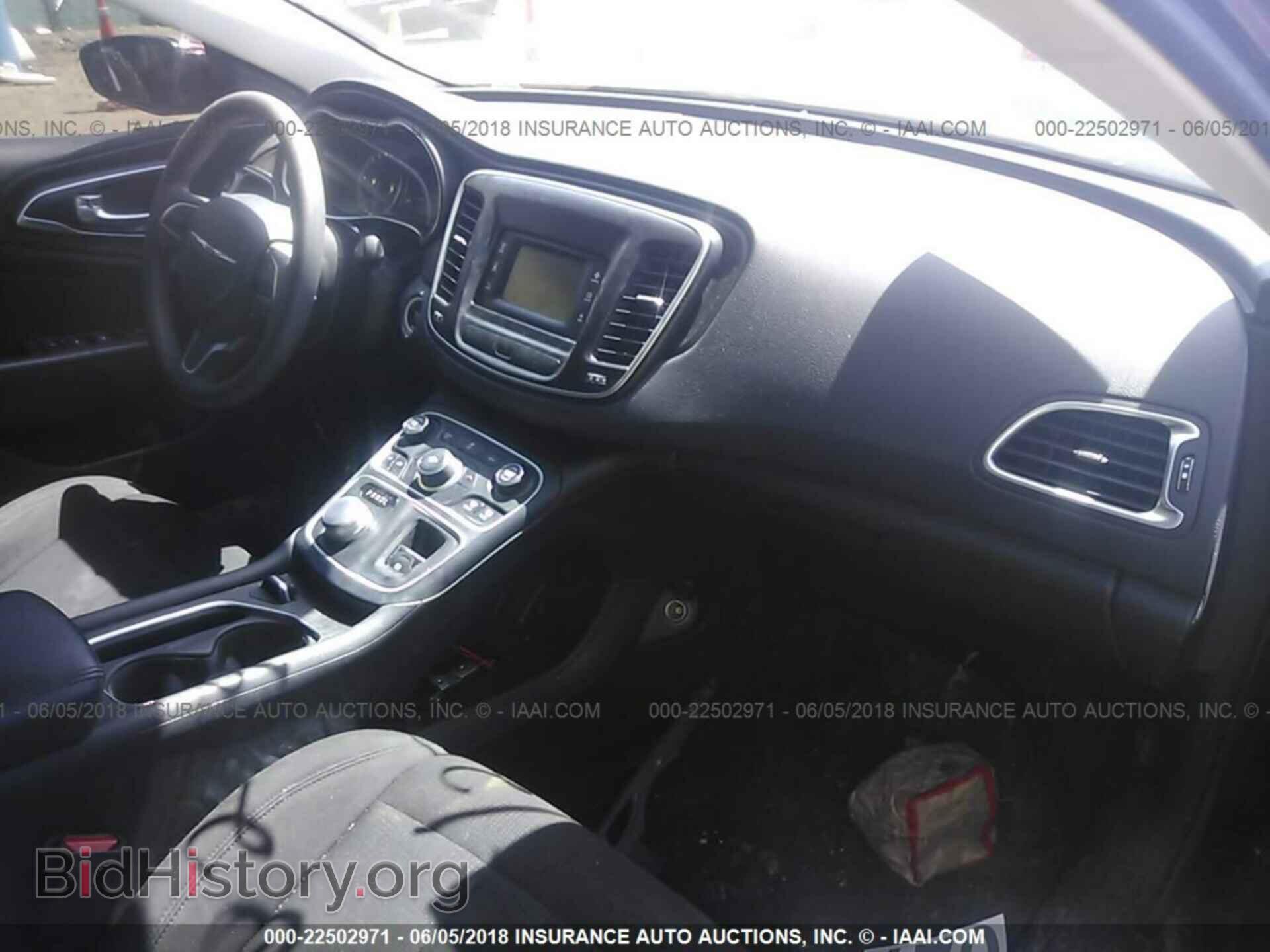 2015 Chrysler 200 - VIN: 1C3CCCAB8FN679389 - Photo 5